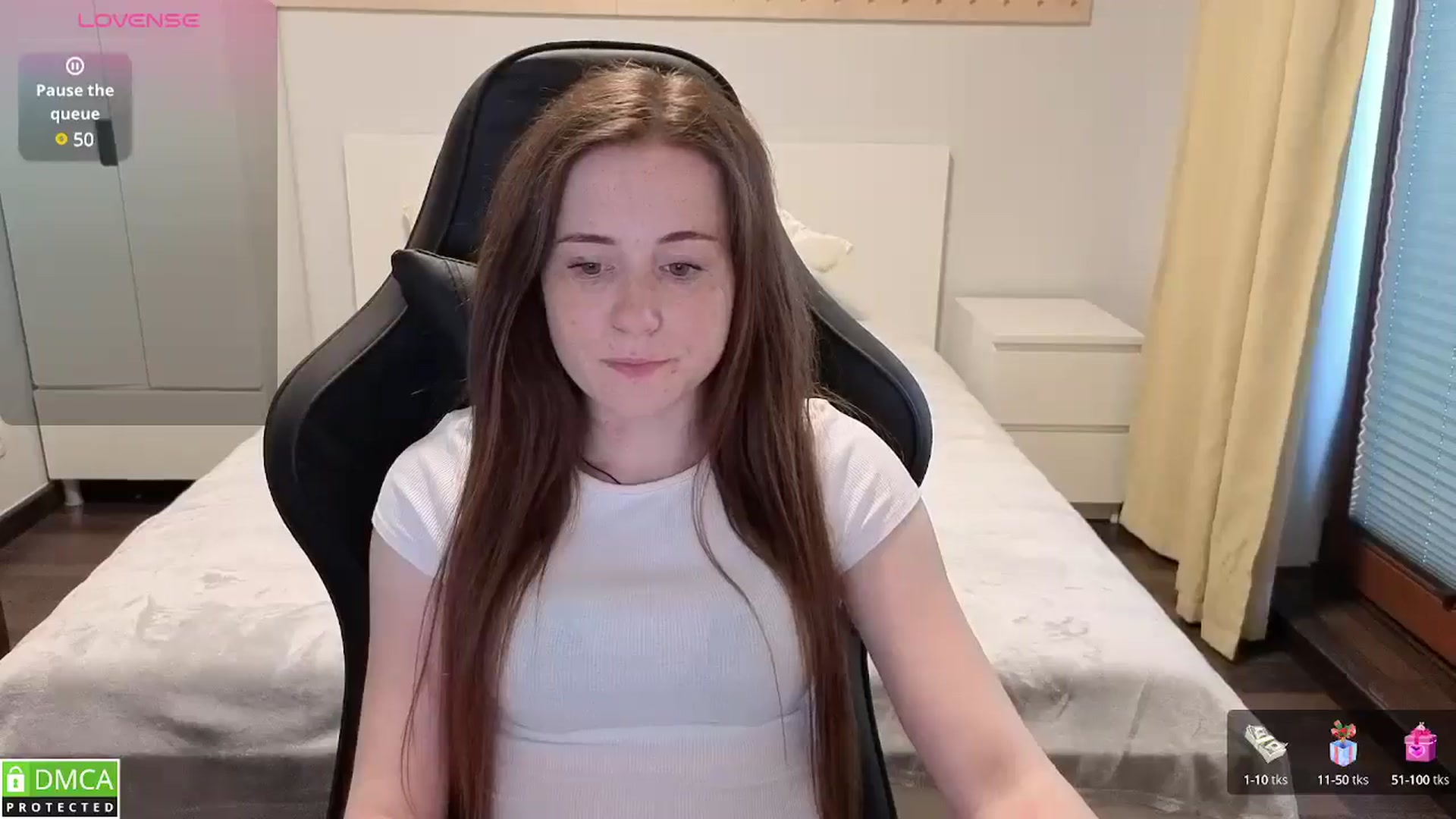 Gallery image thumbnail from Mary_Moonn's myfreecams stream on, 06/20/2025, 18:11 image 8 of 20