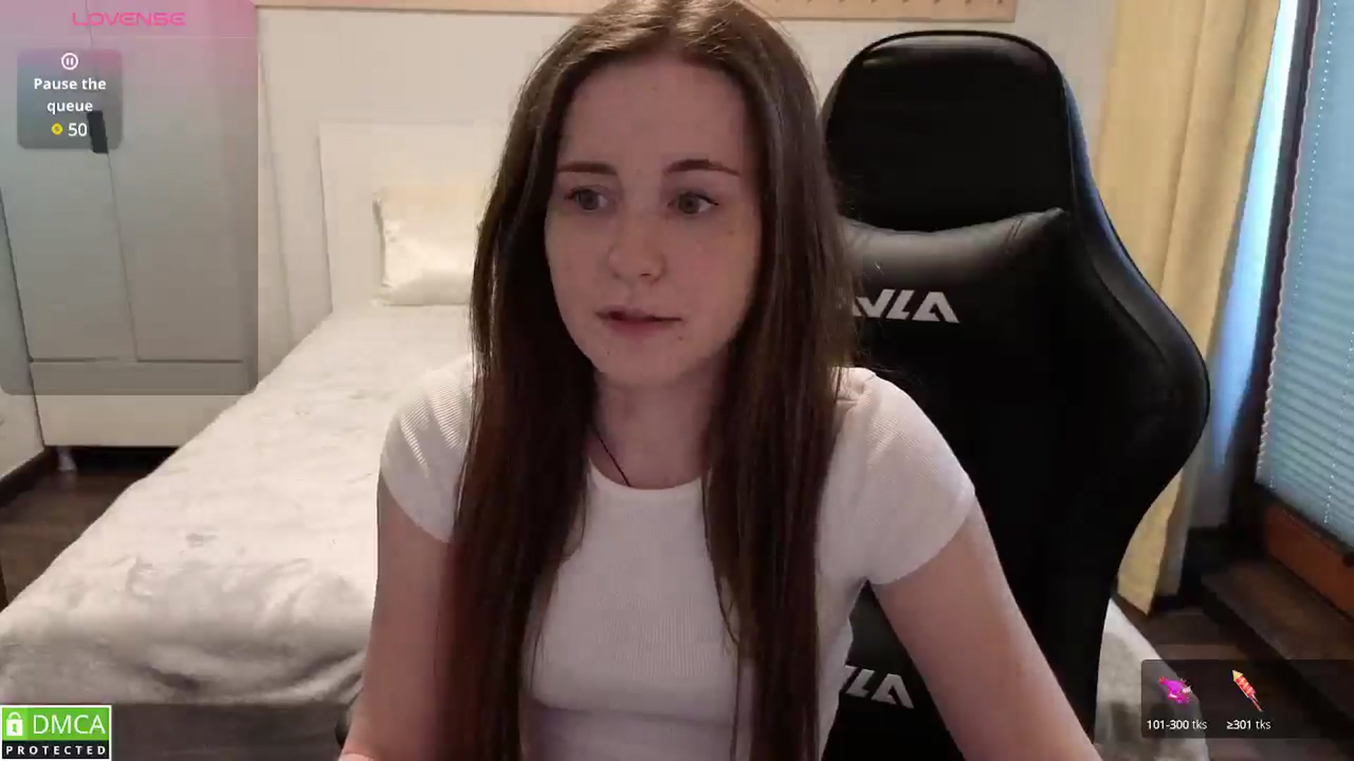 Gallery image thumbnail from Mary_Moonn's myfreecams stream on, 06/20/2025, 18:11 image 5 of 20