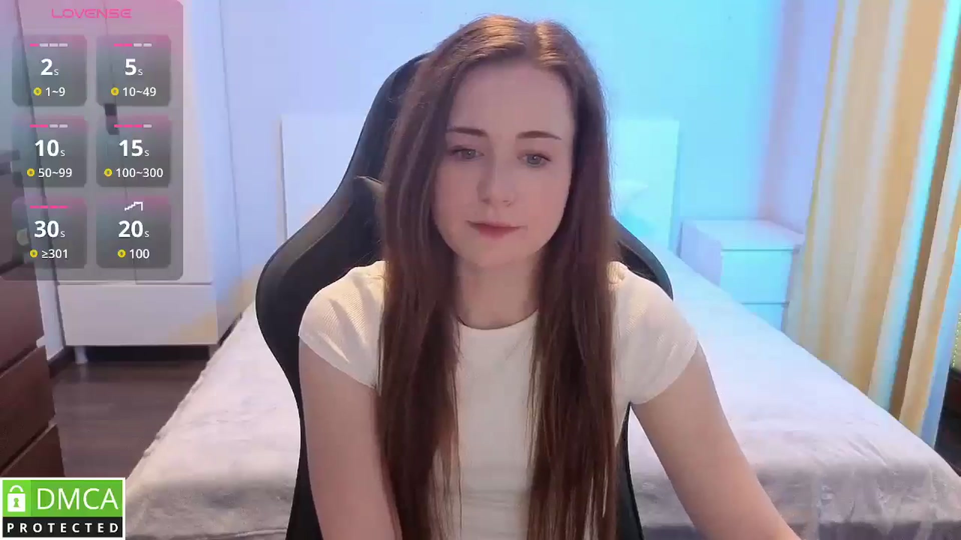 Gallery image thumbnail from Mary_Moonn's myfreecams stream on, 08/01/2025, 15:01 image 9 of 20