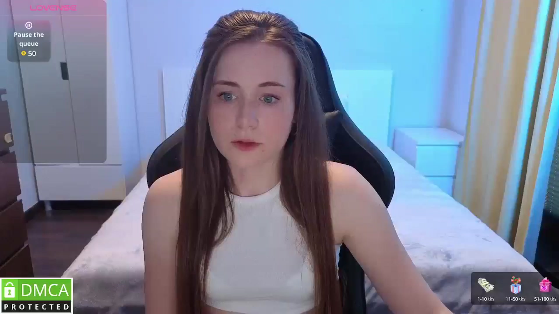 Gallery image thumbnail from Mary_Moonn's myfreecams stream on, 08/05/2025, 17:56 image 4 of 20