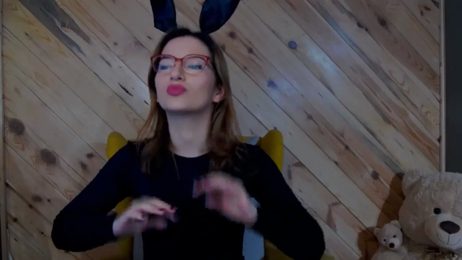 Gallery image thumbnail from Mary_Night's myfreecams stream on, 10/24/2024, 14:36 image 9 of 20