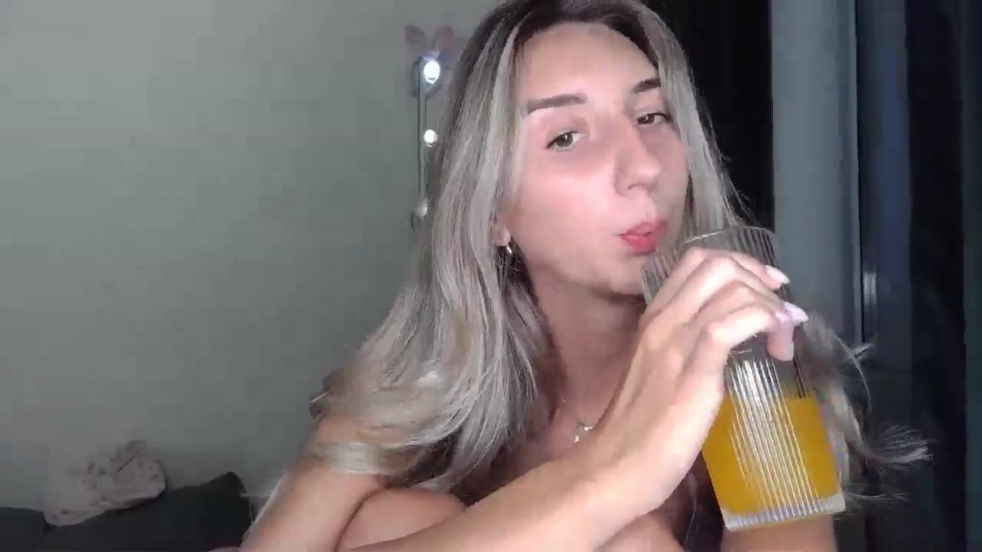Gallery image thumbnail from Mary_Wayne's myfreecams stream on, 08/15/2025, 19:06 image 7 of 20