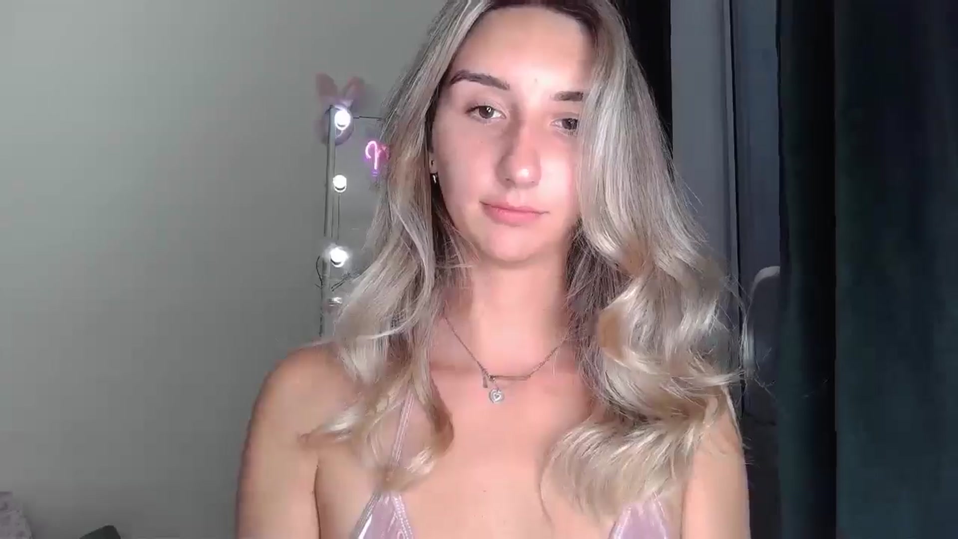 Gallery image thumbnail from Mary_Wayne's myfreecams stream on, 08/15/2025, 20:05 image 16 of 20