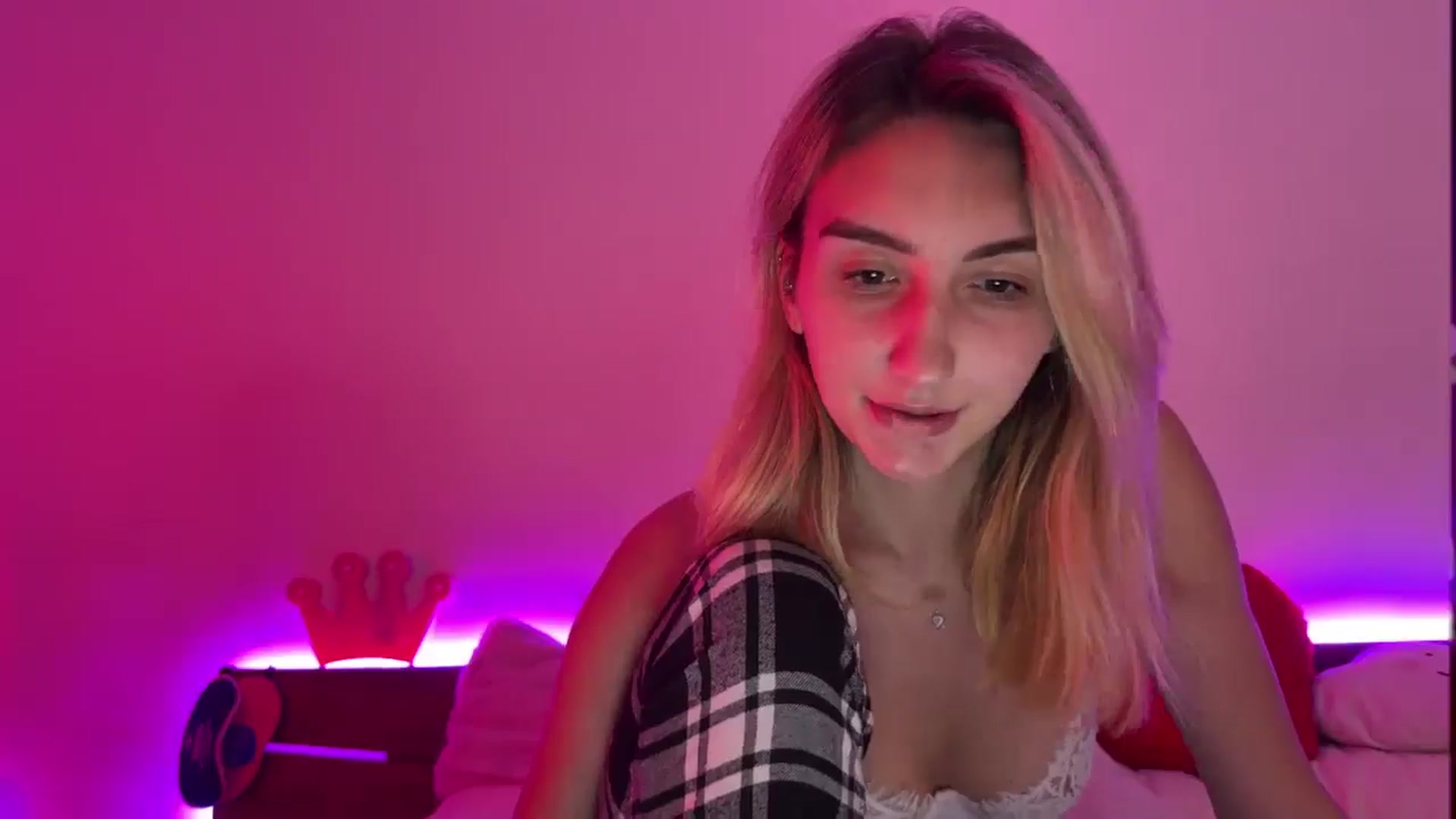 Gallery image thumbnail from Mary_Wayne's myfreecams stream on, 05/06/2026, 17:44 image 17 of 20