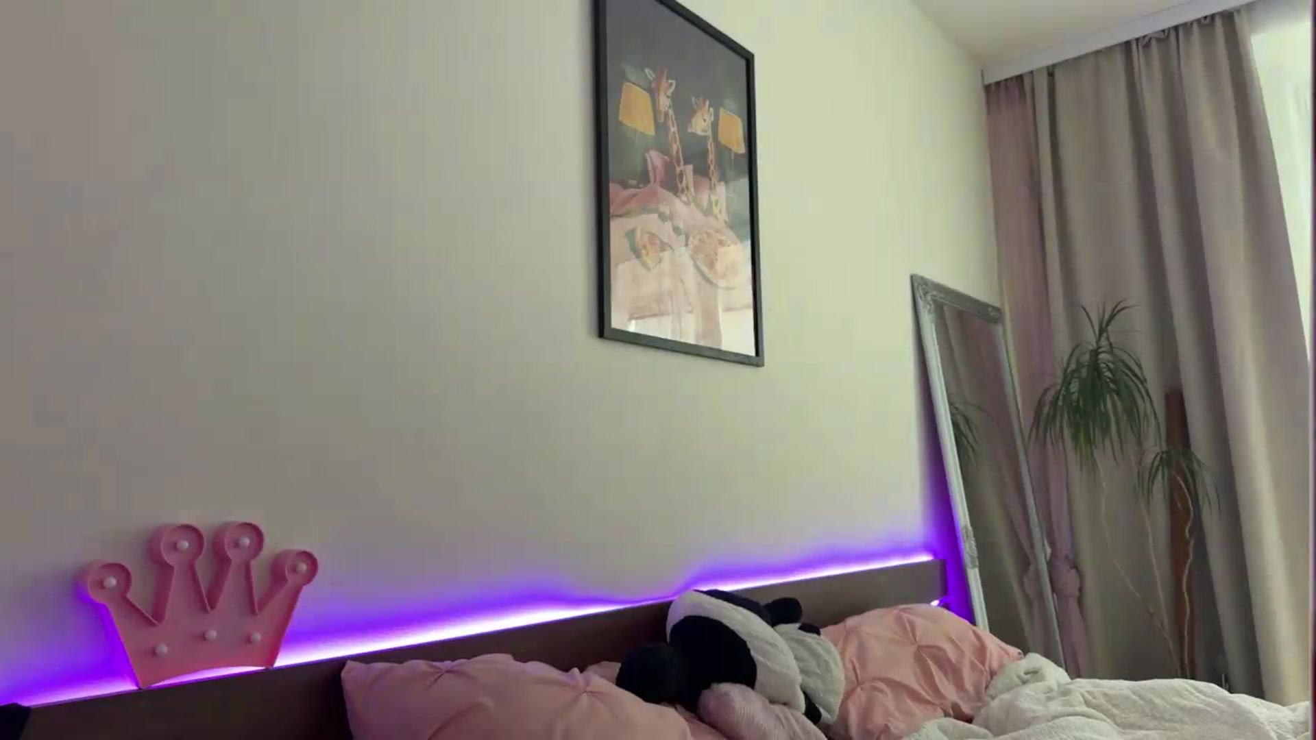 Gallery image thumbnail from Mary_Wayne's myfreecams stream on, 05/13/2026, 12:42 image 18 of 20