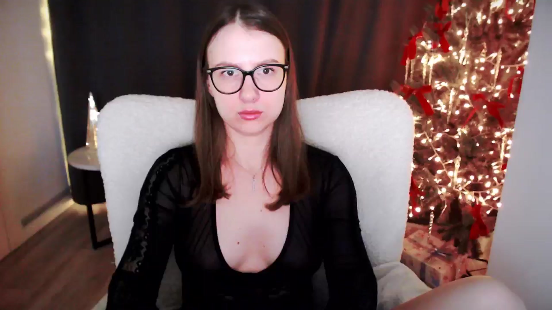 Gallery image thumbnail from Mary_Xmas's myfreecams stream on, 01/09/2025, 02:18 image 9 of 20