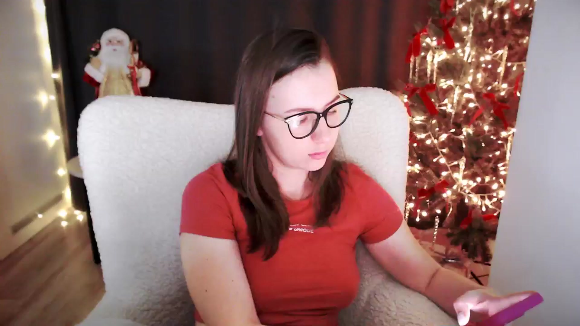 Gallery image thumbnail from Mary_Xmas's myfreecams stream on, 01/18/2025, 02:16 image 18 of 20