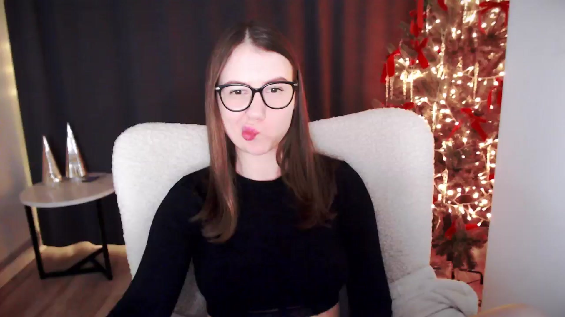 Gallery image thumbnail from Mary_Xmas's myfreecams stream on, 01/30/2025, 01:21 image 6 of 20