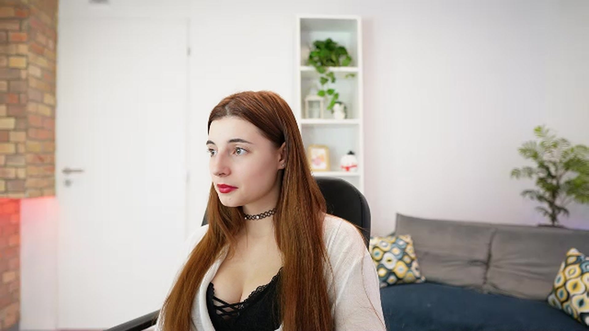 Gallery image thumbnail from Mary__Janee__'s myfreecams stream on, 12/15/2023, 16:18 image 11 of 20