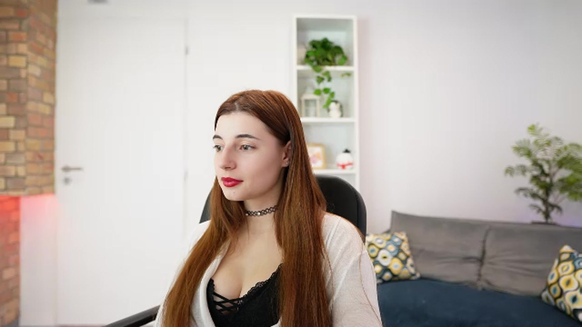 Gallery image thumbnail from Mary__Janee__'s myfreecams stream on, 12/15/2023, 16:18 image 10 of 20