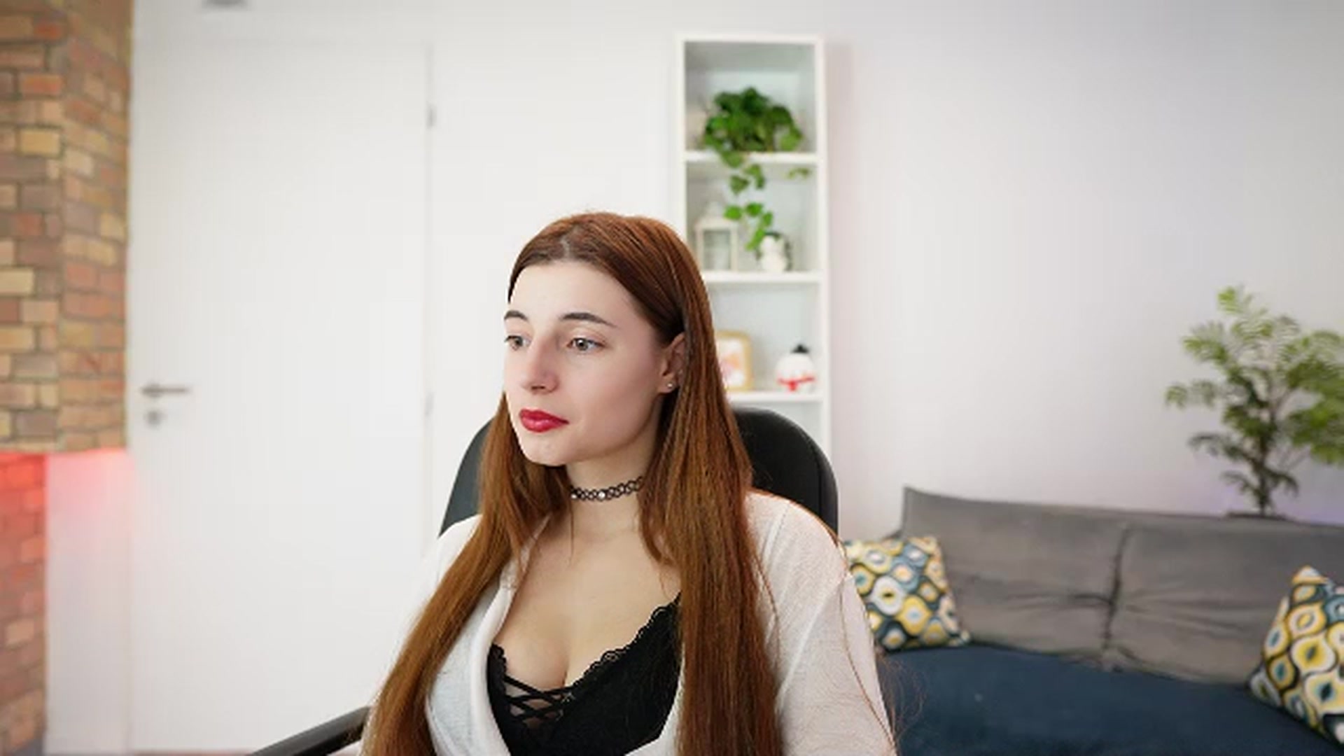 Gallery image thumbnail from Mary__Janee__'s myfreecams stream on, 12/15/2023, 16:18 image 4 of 20
