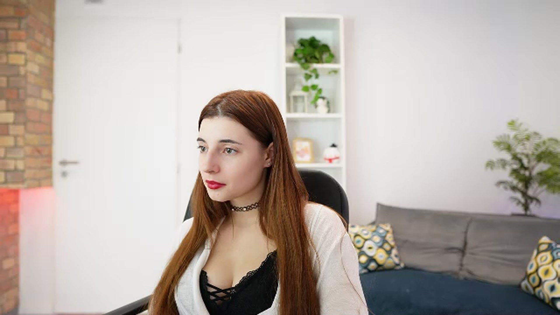 Gallery image thumbnail from Mary__Janee__'s myfreecams stream on, 12/15/2023, 16:18 image 5 of 20
