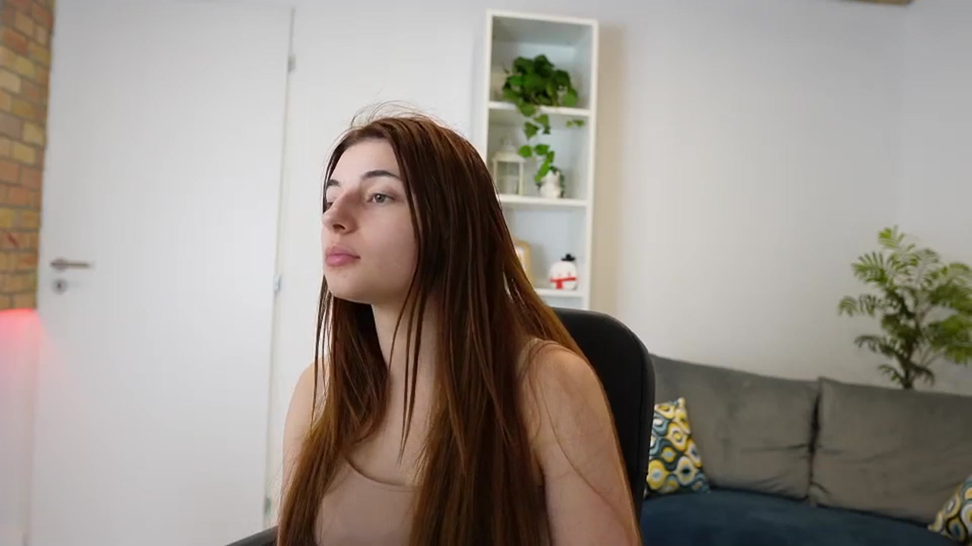 Gallery image thumbnail from Mary__Janee__'s myfreecams stream on, 12/25/2023, 16:18 image 14 of 20