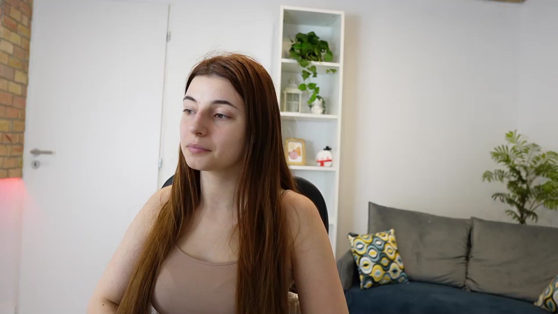Gallery image thumbnail from Mary__Janee__'s myfreecams stream on, 12/25/2023, 16:45 image 1 of 20