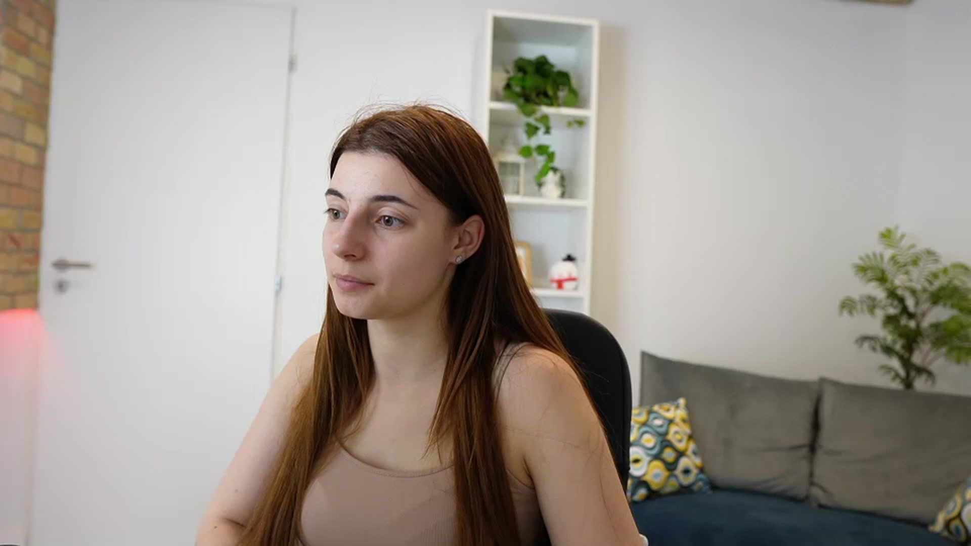 Gallery image thumbnail from Mary__Janee__'s myfreecams stream on, 12/25/2023, 16:45 image 13 of 20