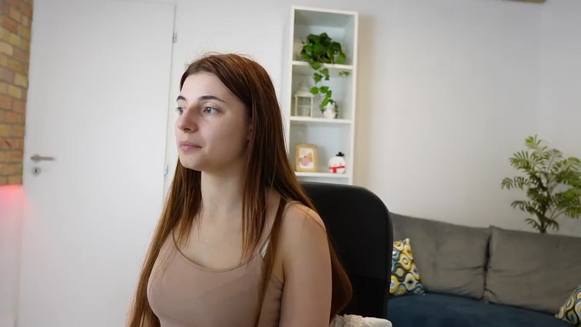 Gallery image thumbnail from Mary__Janee__'s myfreecams stream on, 12/25/2023, 17:17 image 18 of 20