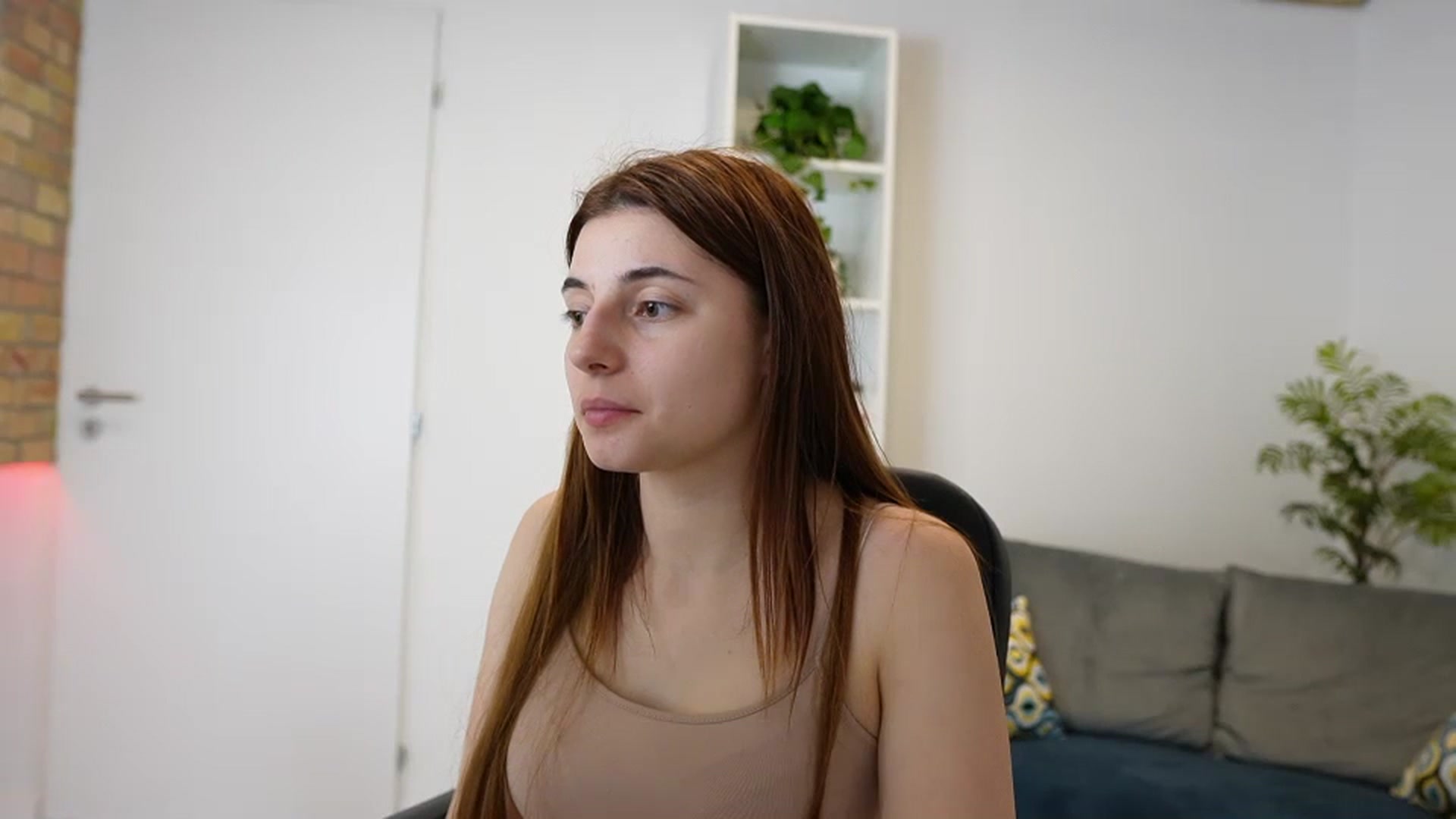 Gallery image thumbnail from Mary__Janee__'s myfreecams stream on, 12/25/2023, 17:17 image 15 of 20