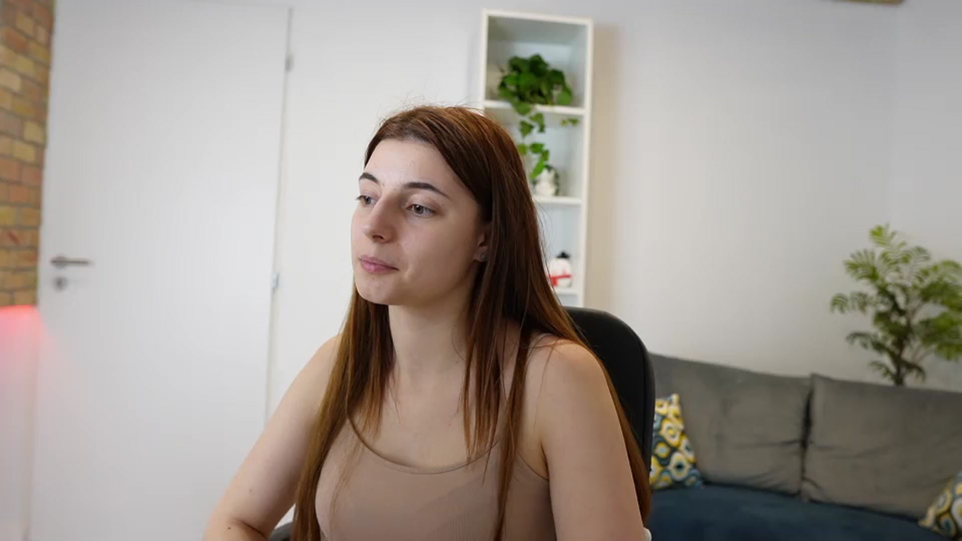 Gallery image thumbnail from Mary__Janee__'s myfreecams stream on, 12/25/2023, 17:17 image 11 of 20