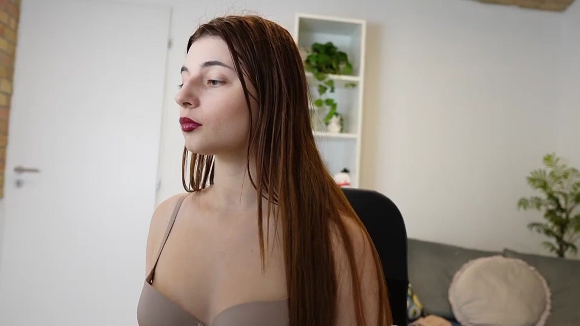Gallery image thumbnail from Mary__Janee__'s myfreecams stream on, 12/26/2023, 15:14 image 6 of 20