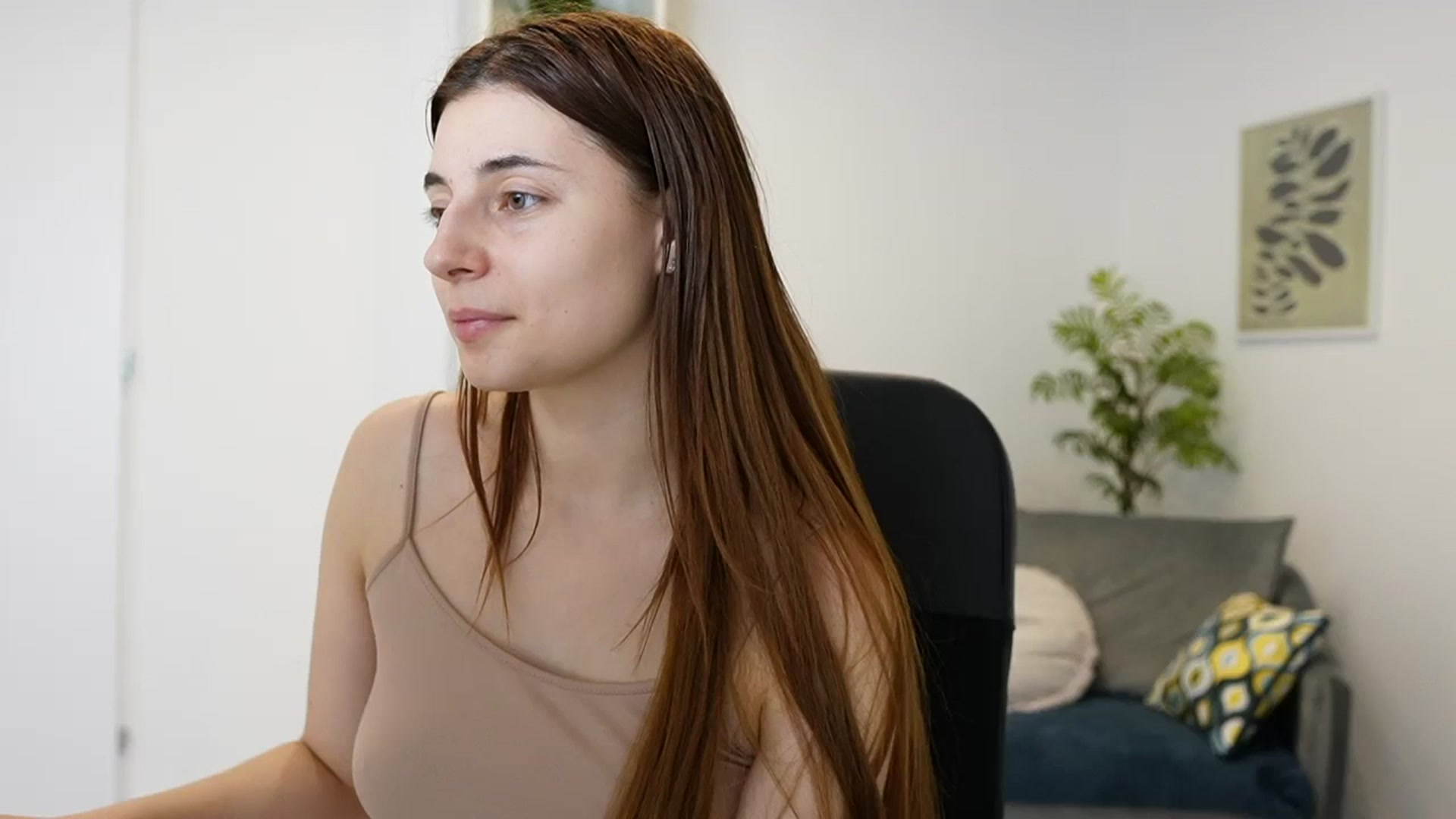 Gallery image thumbnail from Mary__Janee__'s myfreecams stream on, 12/27/2023, 18:50 image 8 of 20