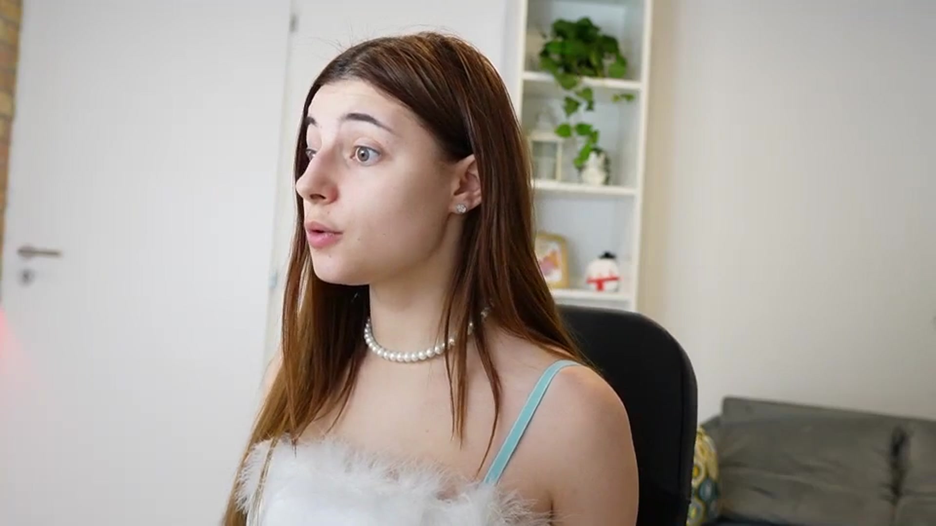 Gallery image thumbnail from Mary__Janee__'s myfreecams stream on, 12/30/2023, 10:47 image 6 of 20