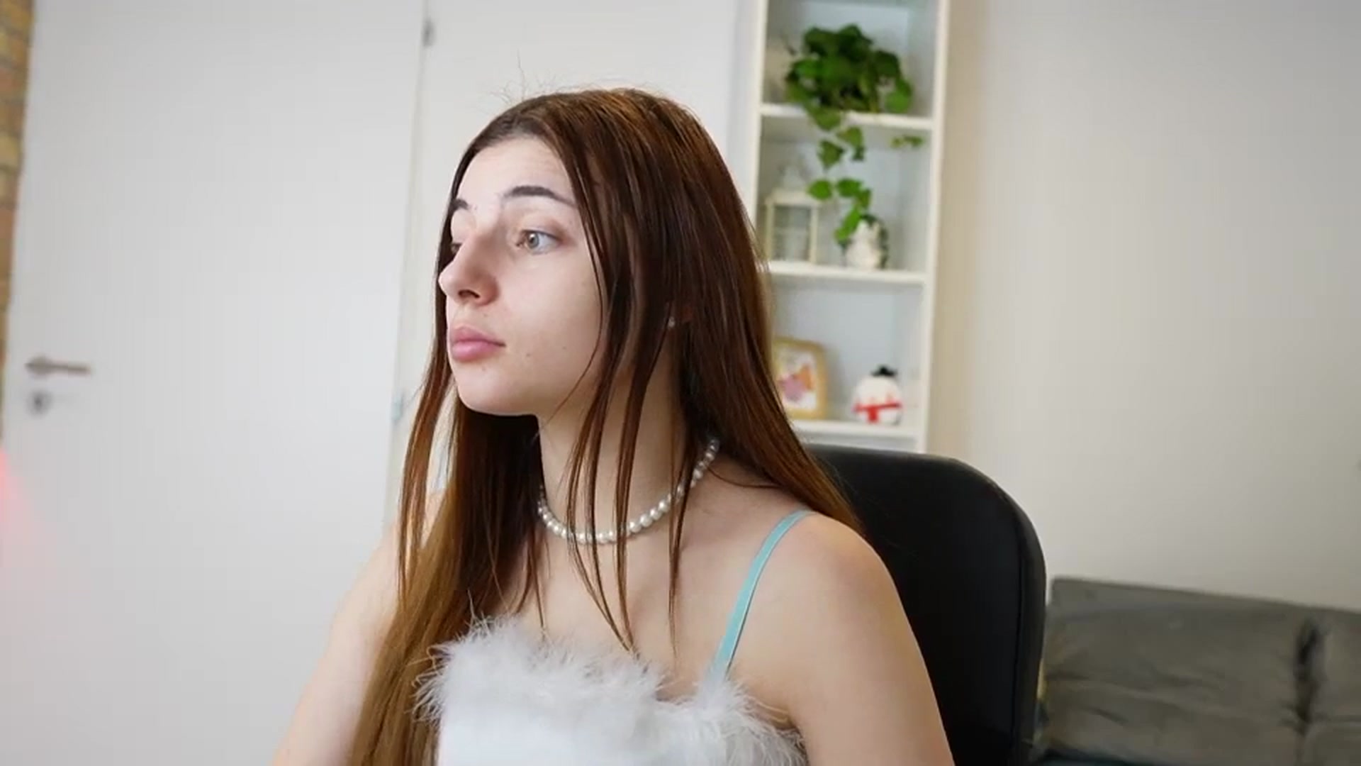 Gallery image thumbnail from Mary__Janee__'s myfreecams stream on, 12/30/2023, 10:47 image 9 of 20