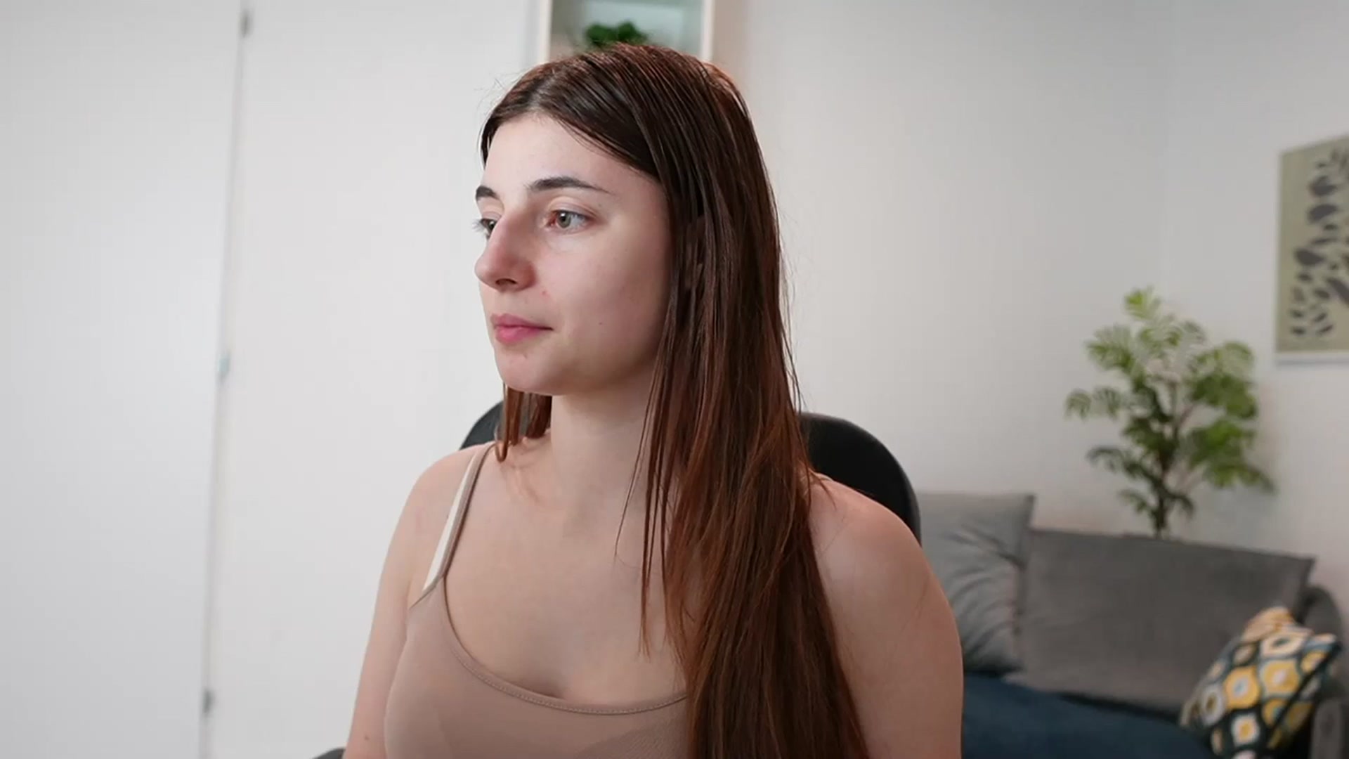 Gallery image thumbnail from Mary__Janee__'s myfreecams stream on, 01/01/2024, 21:43 image 6 of 20