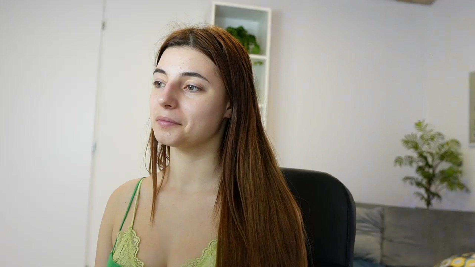 Gallery image thumbnail from Mary__Janee__'s myfreecams stream on, 01/07/2024, 15:10 image 17 of 20