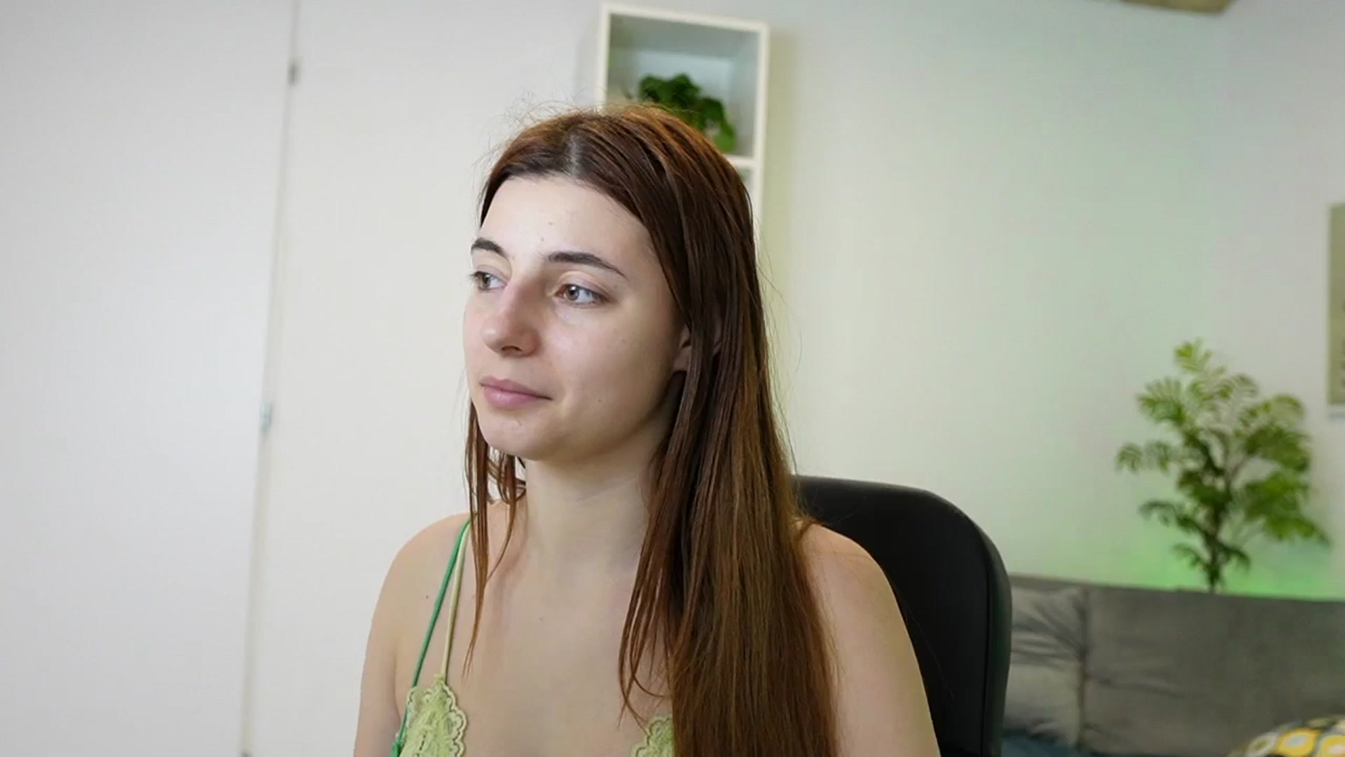 Gallery image thumbnail from Mary__Janee__'s myfreecams stream on, 01/07/2024, 15:10 image 16 of 20