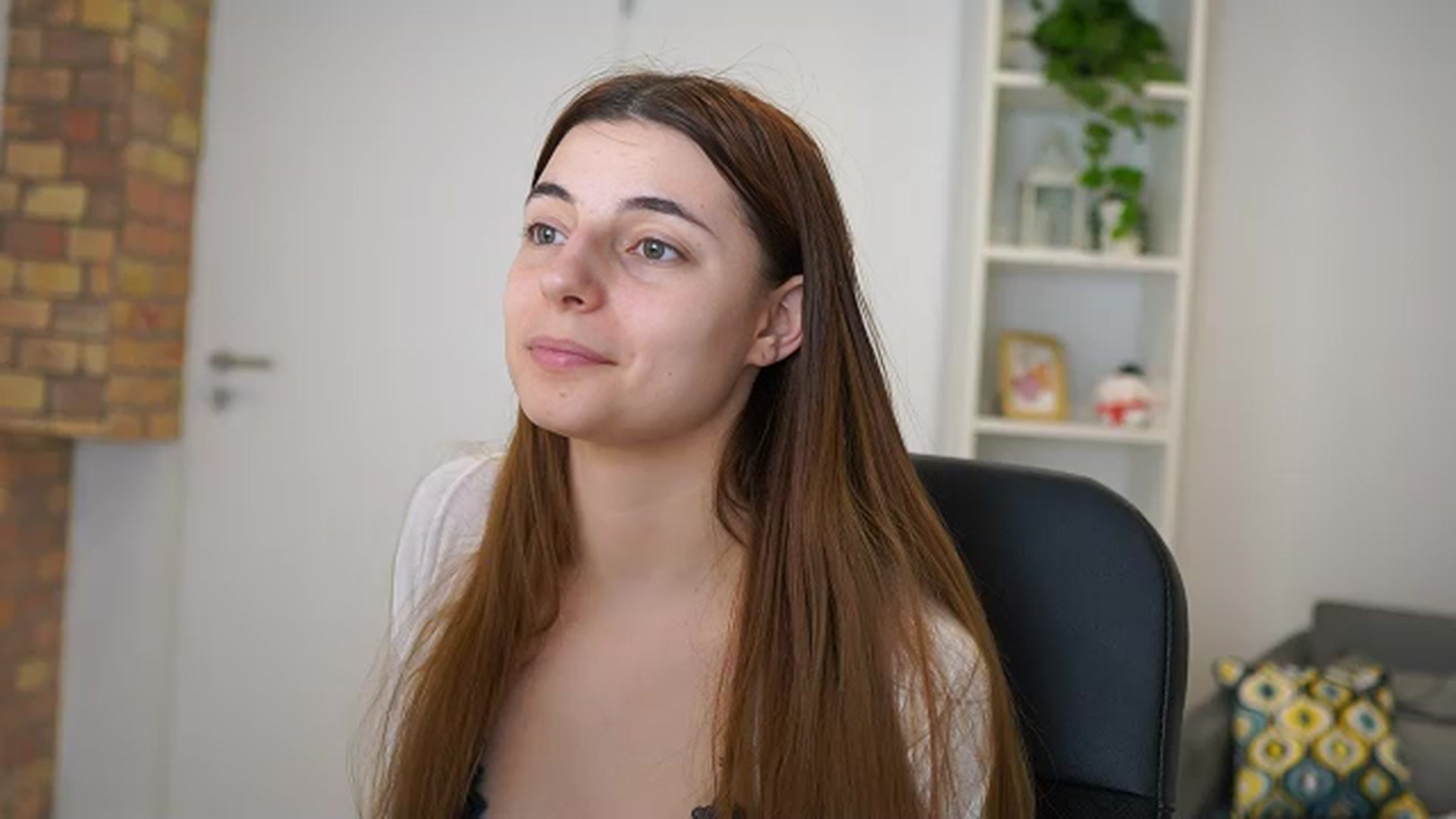 Gallery image thumbnail from Mary__Janee__'s myfreecams stream on, 01/14/2024, 19:08 image 12 of 20