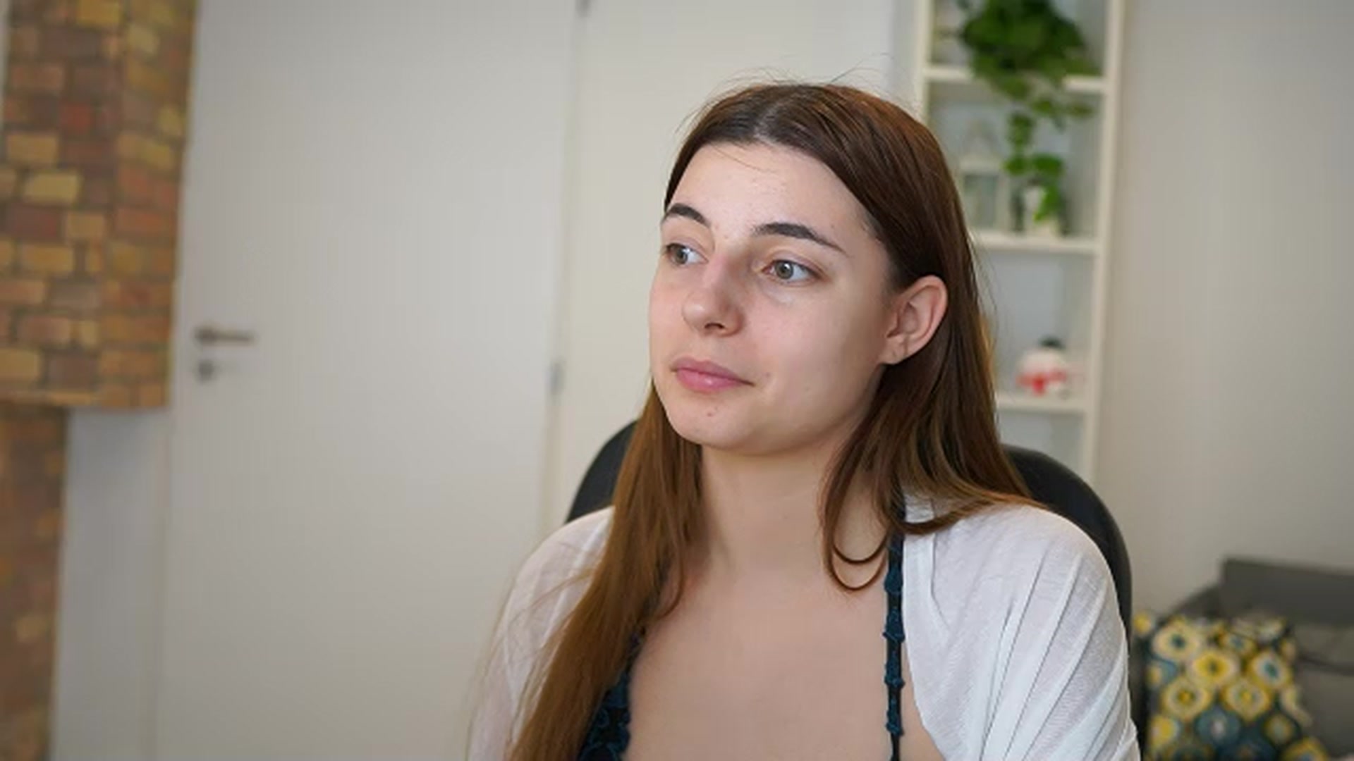Gallery image thumbnail from Mary__Janee__'s myfreecams stream on, 01/14/2024, 19:08 image 7 of 20