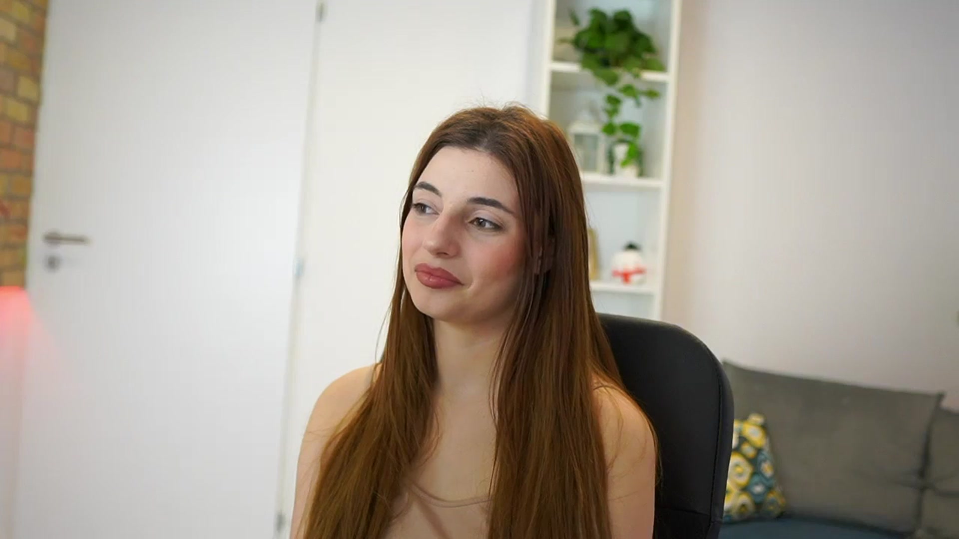 Gallery image thumbnail from Mary__Janee__'s myfreecams stream on, 01/18/2024, 17:23 image 17 of 20