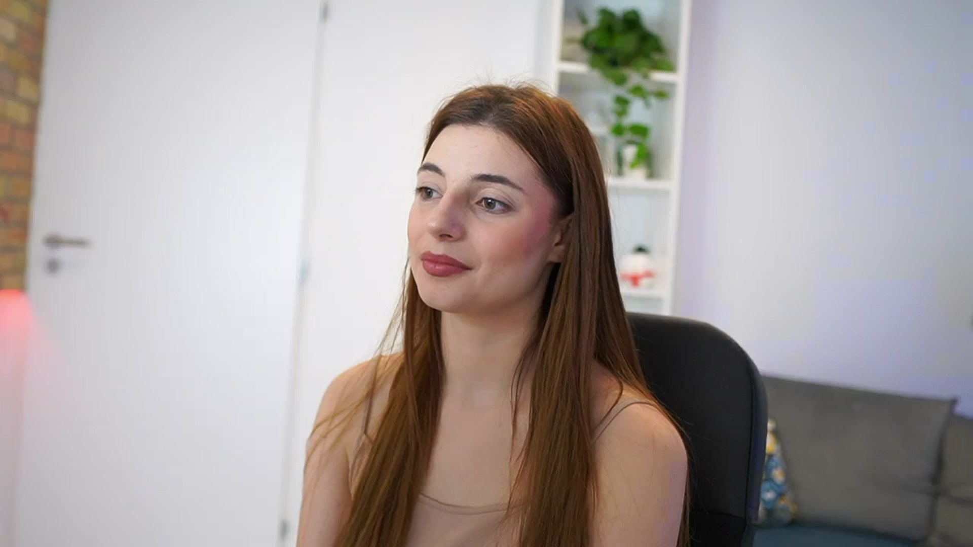 Gallery image thumbnail from Mary__Janee__'s myfreecams stream on, 01/18/2024, 19:18 image 6 of 20