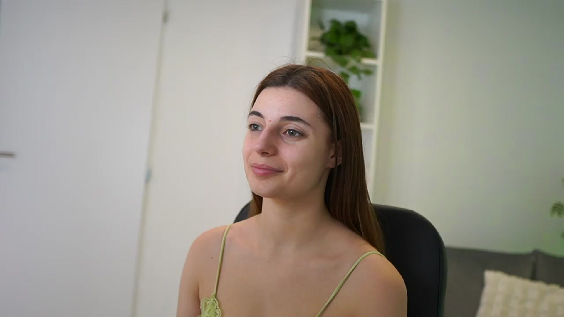 Gallery image thumbnail from Mary__Janee__'s myfreecams stream on, 01/19/2024, 14:59 image 9 of 20