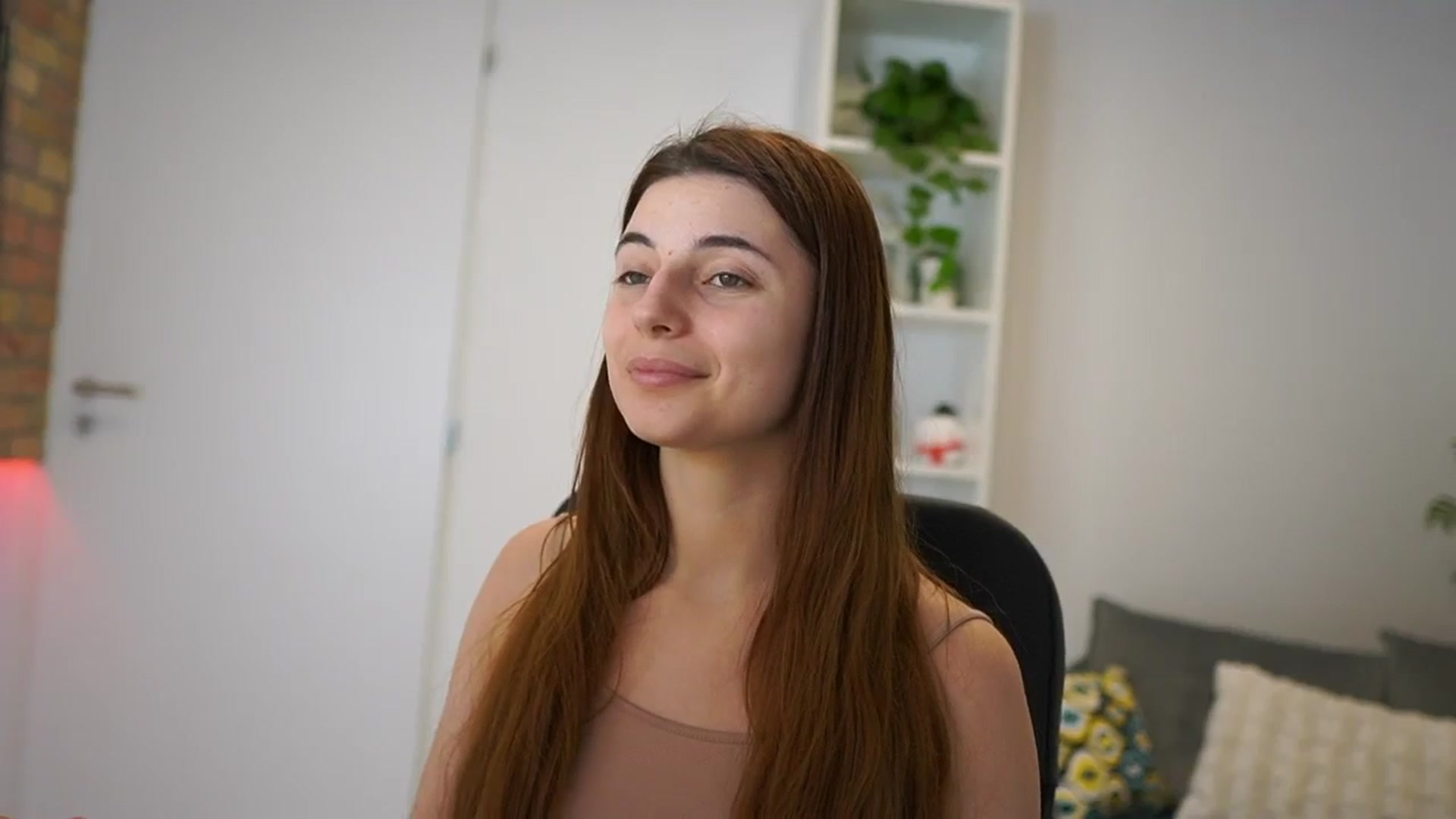 Gallery image thumbnail from Mary__Janee__'s myfreecams stream on, 01/20/2024, 21:01 image 12 of 20