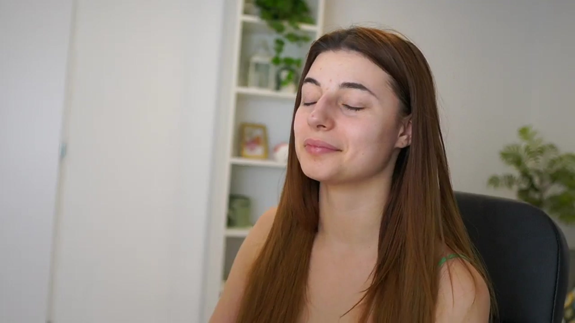 Gallery image thumbnail from Mary__Janee__'s myfreecams stream on, 01/29/2024, 14:08 image 14 of 20