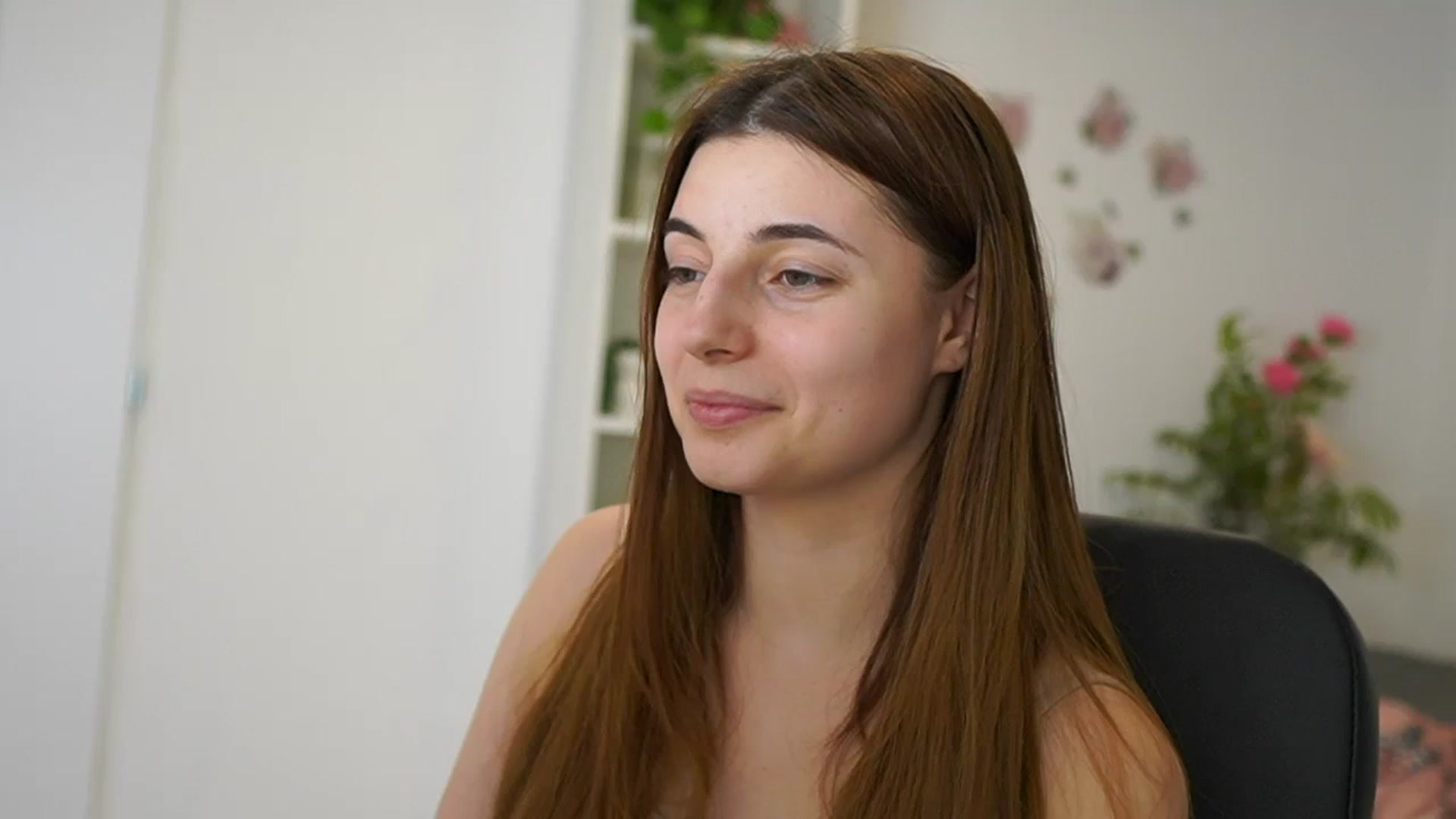 Gallery image thumbnail from Mary__Janee__'s myfreecams stream on, 02/06/2024, 16:38 image 4 of 20