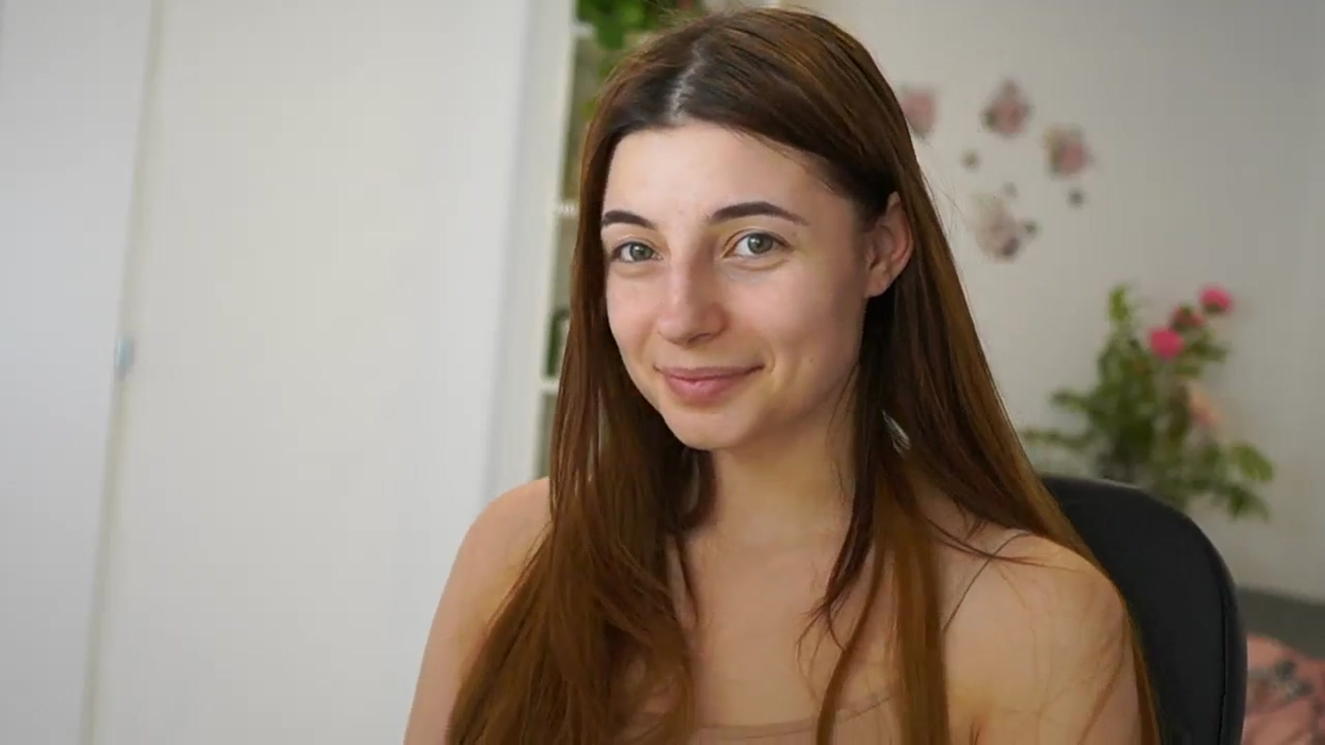 Gallery image thumbnail from Mary__Janee__'s myfreecams stream on, 02/06/2024, 16:38 image 5 of 20