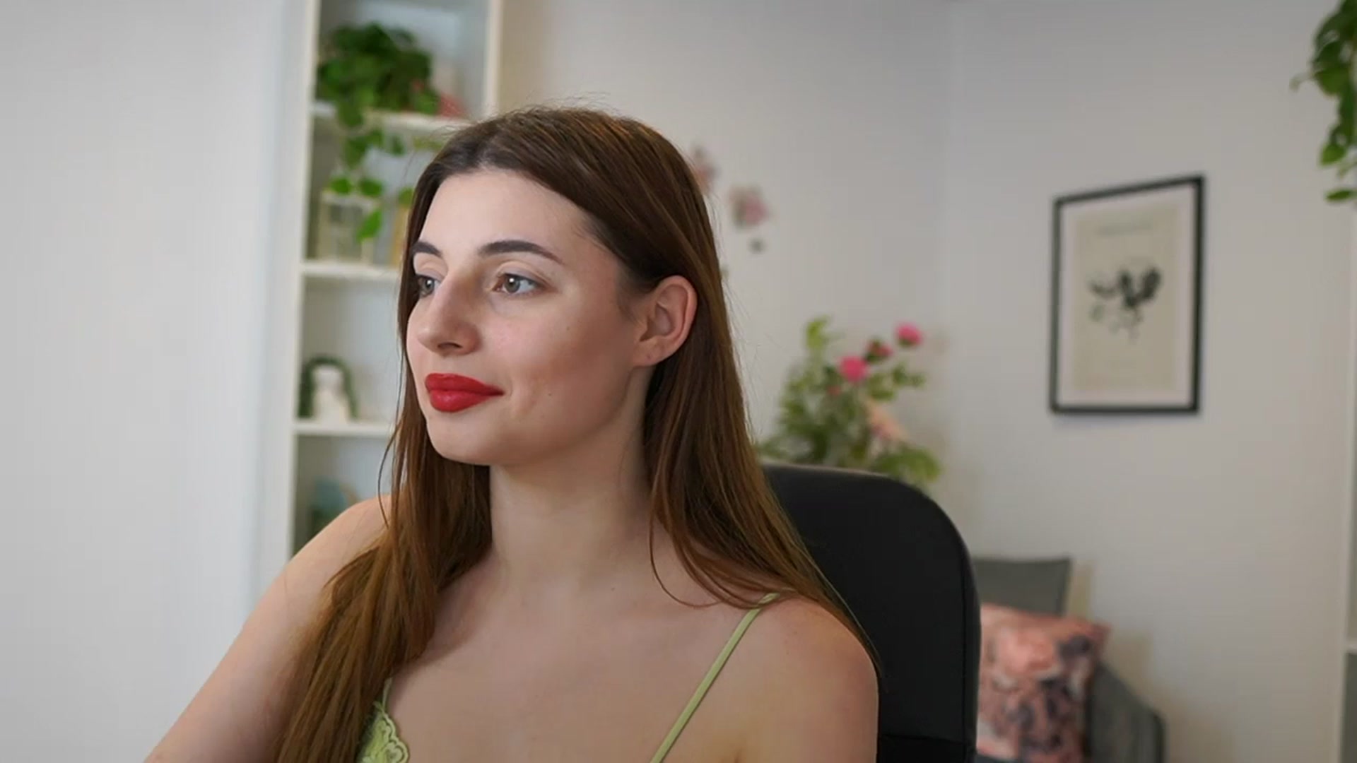 Gallery image thumbnail from Mary__Janee__'s myfreecams stream on, 02/22/2024, 19:10 image 16 of 20