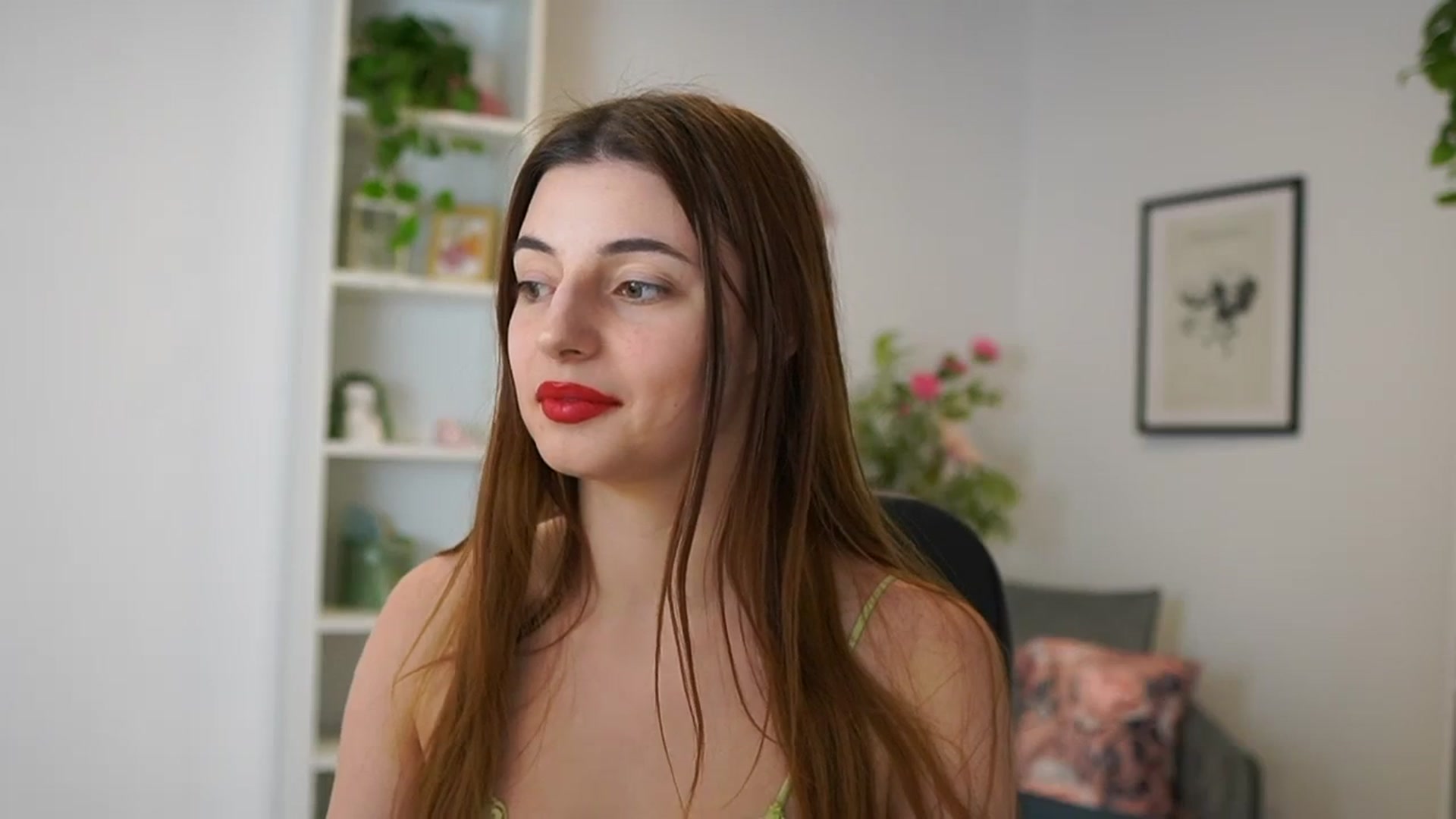 Gallery image thumbnail from Mary__Janee__'s myfreecams stream on, 02/22/2024, 19:10 image 10 of 20