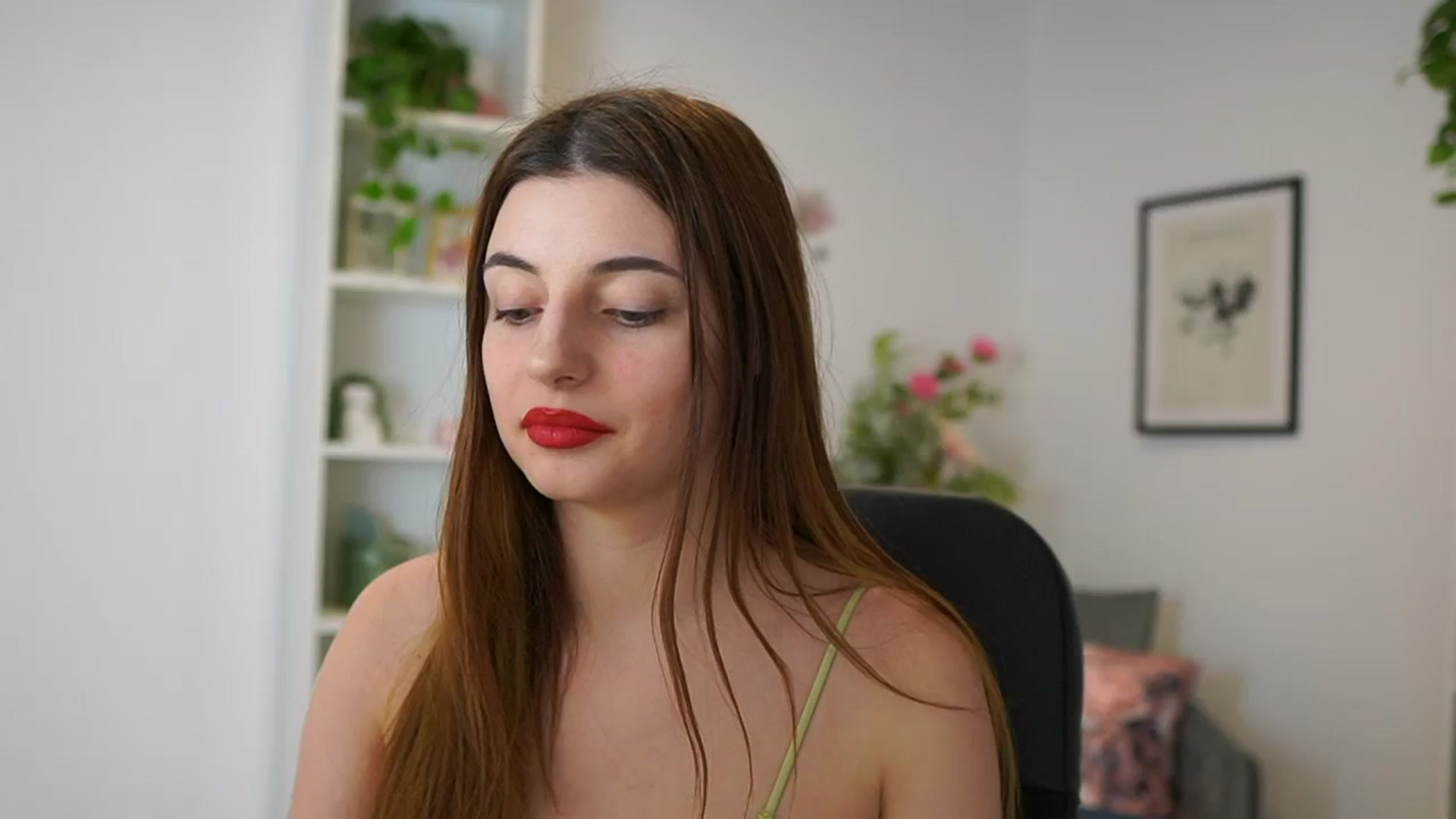 Gallery image thumbnail from Mary__Janee__'s myfreecams stream on, 02/22/2024, 19:10 image 3 of 20