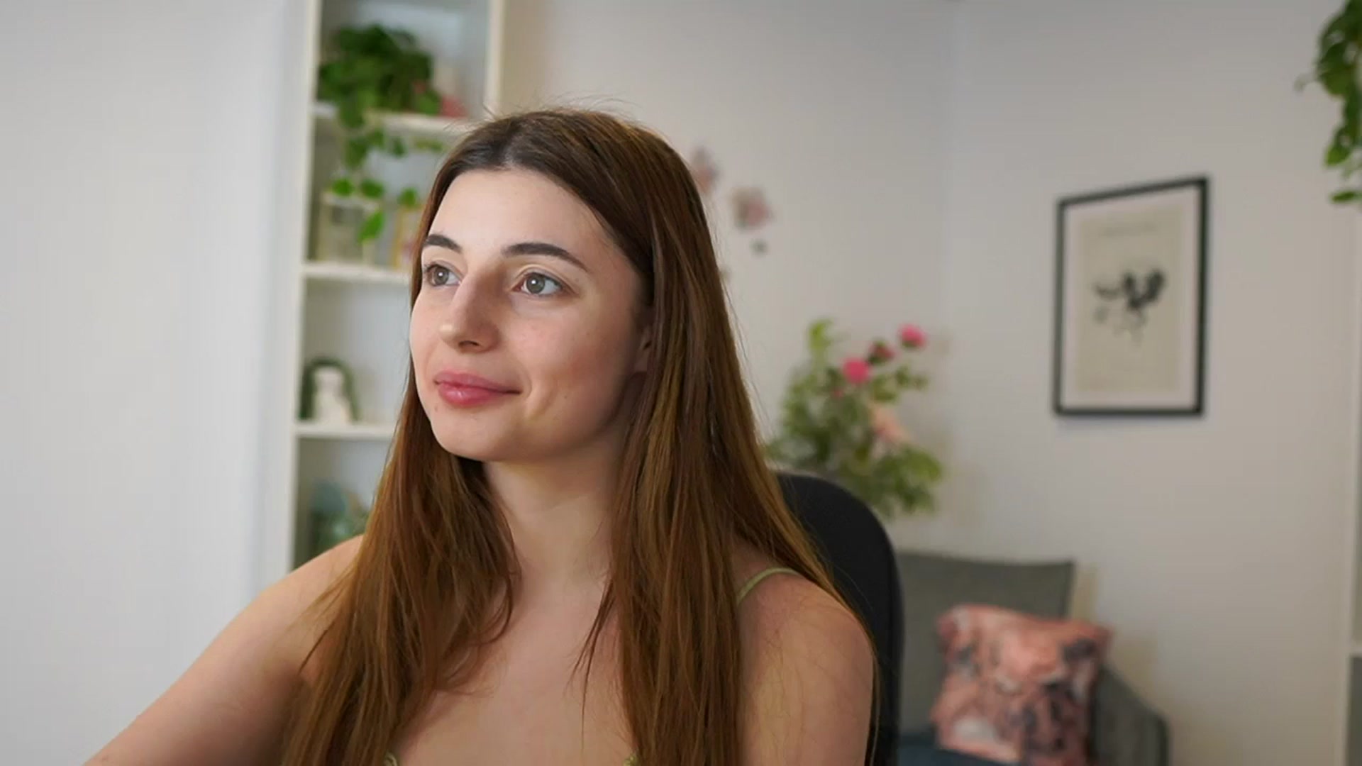 Gallery image thumbnail from Mary__Janee__'s myfreecams stream on, 02/22/2024, 20:08 image 1 of 20
