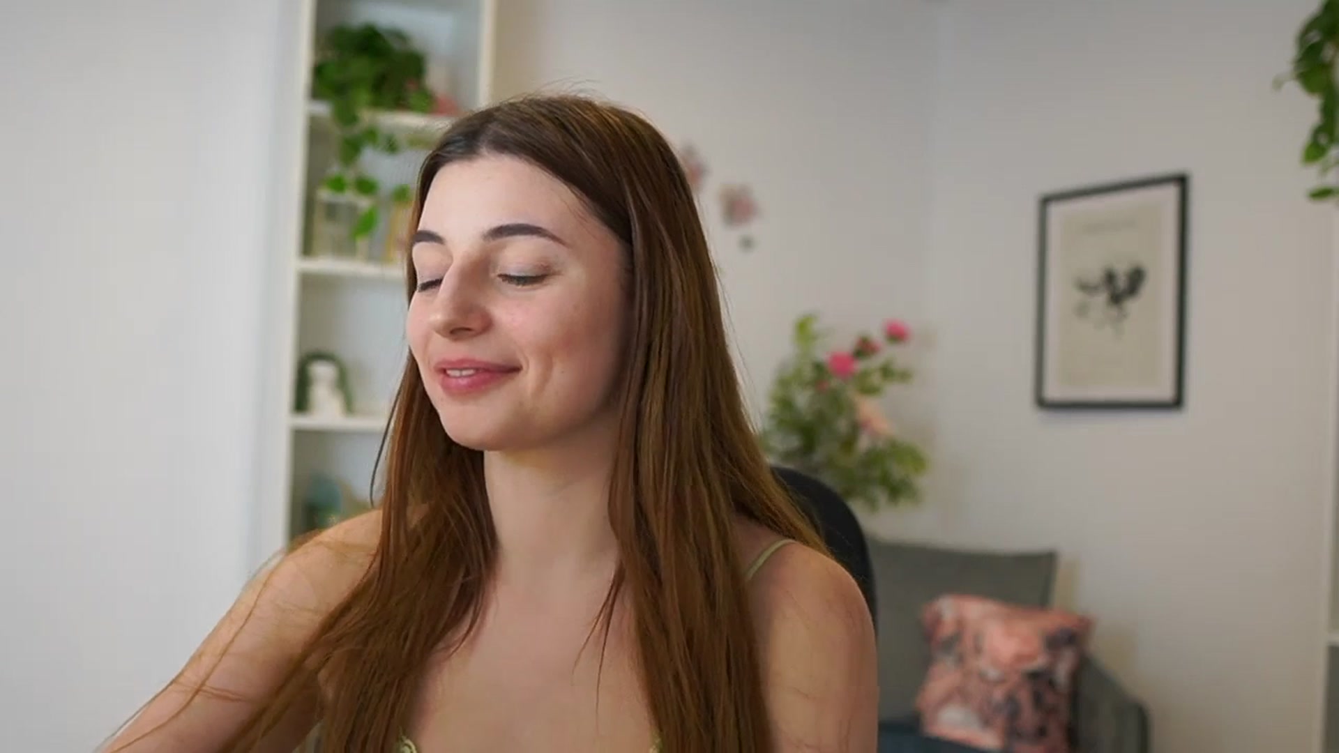 Gallery image thumbnail from Mary__Janee__'s myfreecams stream on, 02/22/2024, 20:08 image 2 of 20
