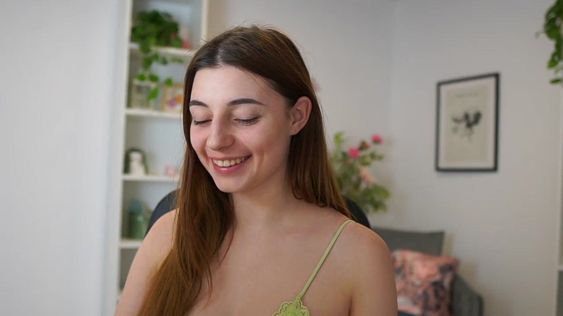 Gallery image thumbnail from Mary__Janee__'s myfreecams stream on, 02/22/2024, 20:08 image 20 of 20