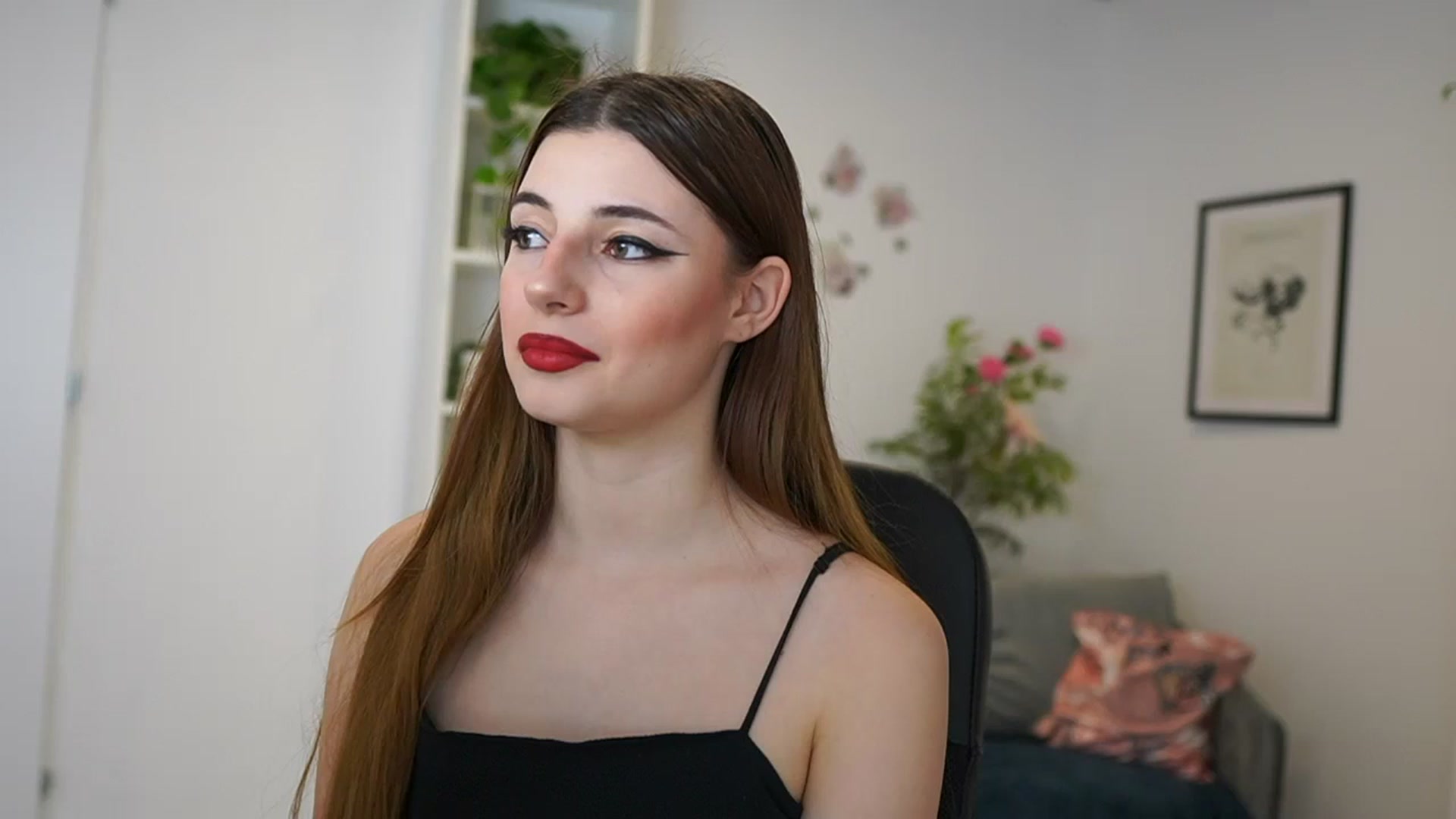 Gallery image thumbnail from Mary__Janee__'s myfreecams stream on, 02/25/2024, 19:55 image 16 of 20