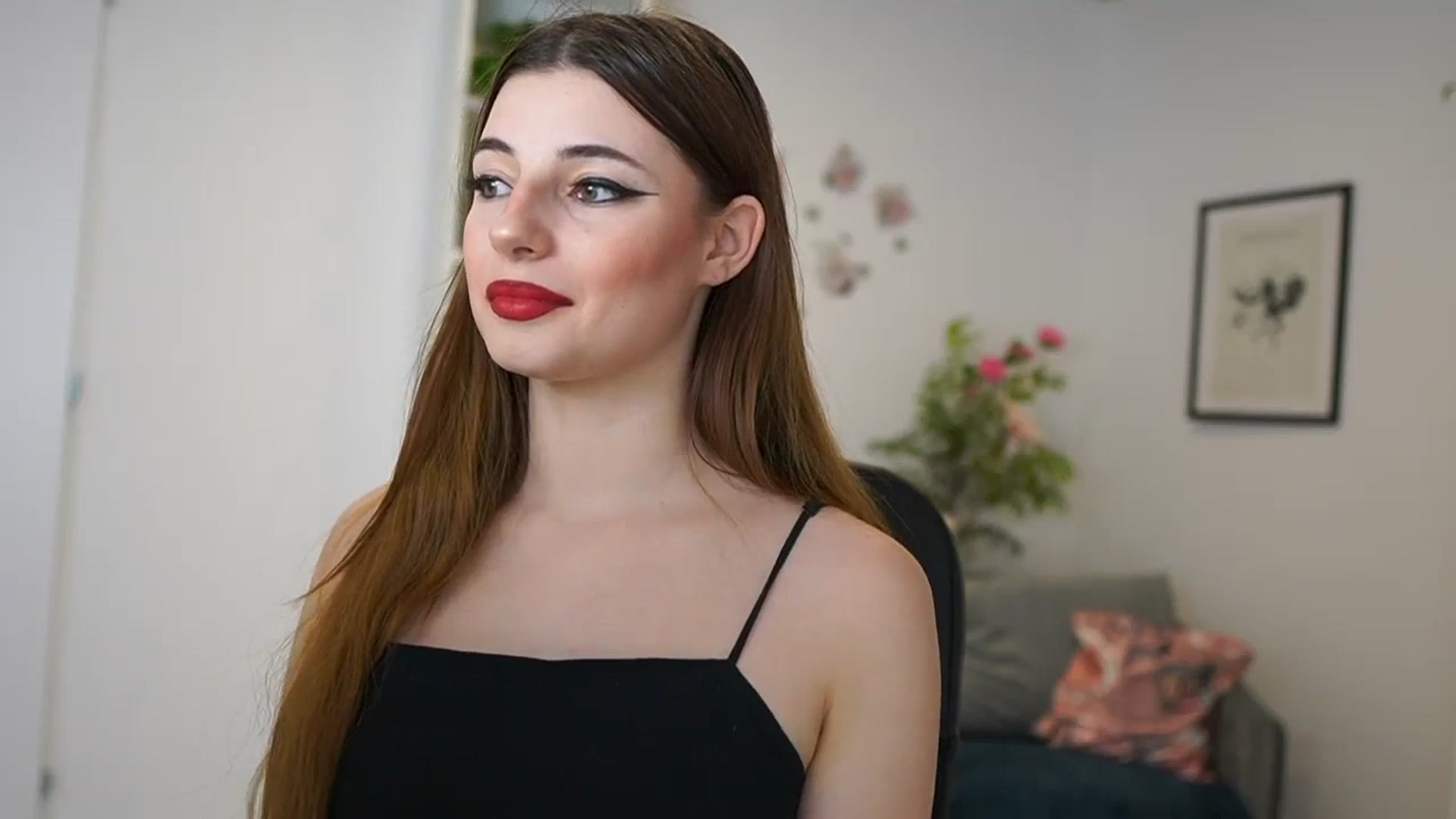 Gallery image thumbnail from Mary__Janee__'s myfreecams stream on, 02/25/2024, 19:55 image 19 of 20