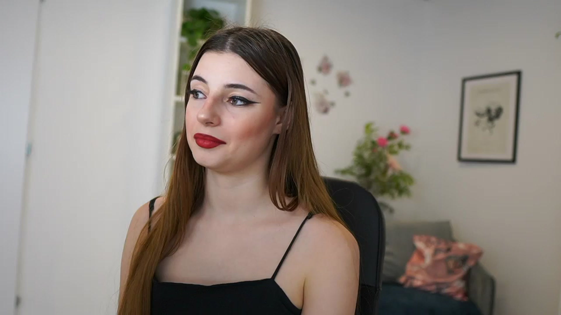 Gallery image thumbnail from Mary__Janee__'s myfreecams stream on, 02/25/2024, 19:55 image 9 of 20