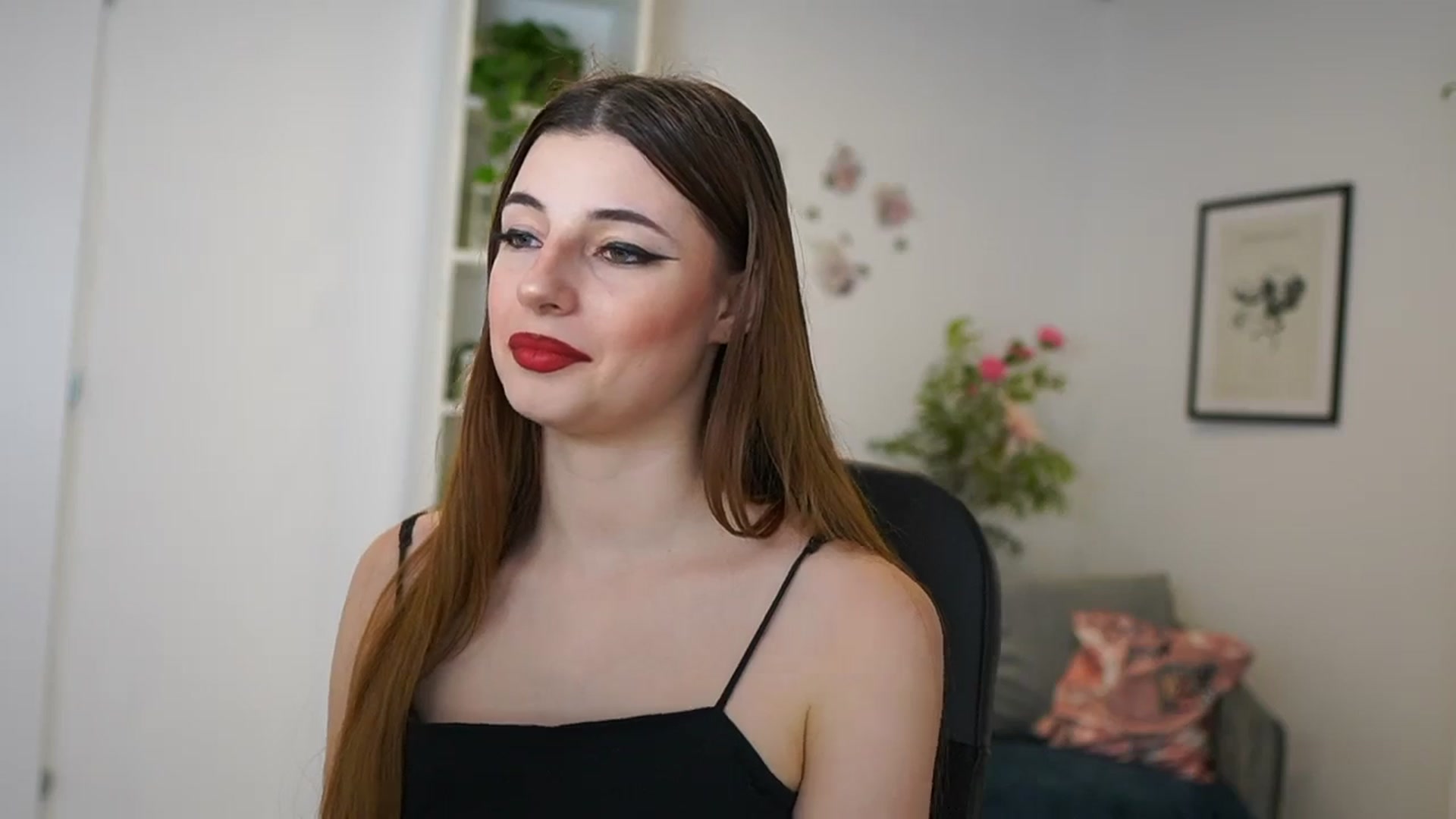 Gallery image thumbnail from Mary__Janee__'s myfreecams stream on, 02/25/2024, 19:55 image 10 of 20