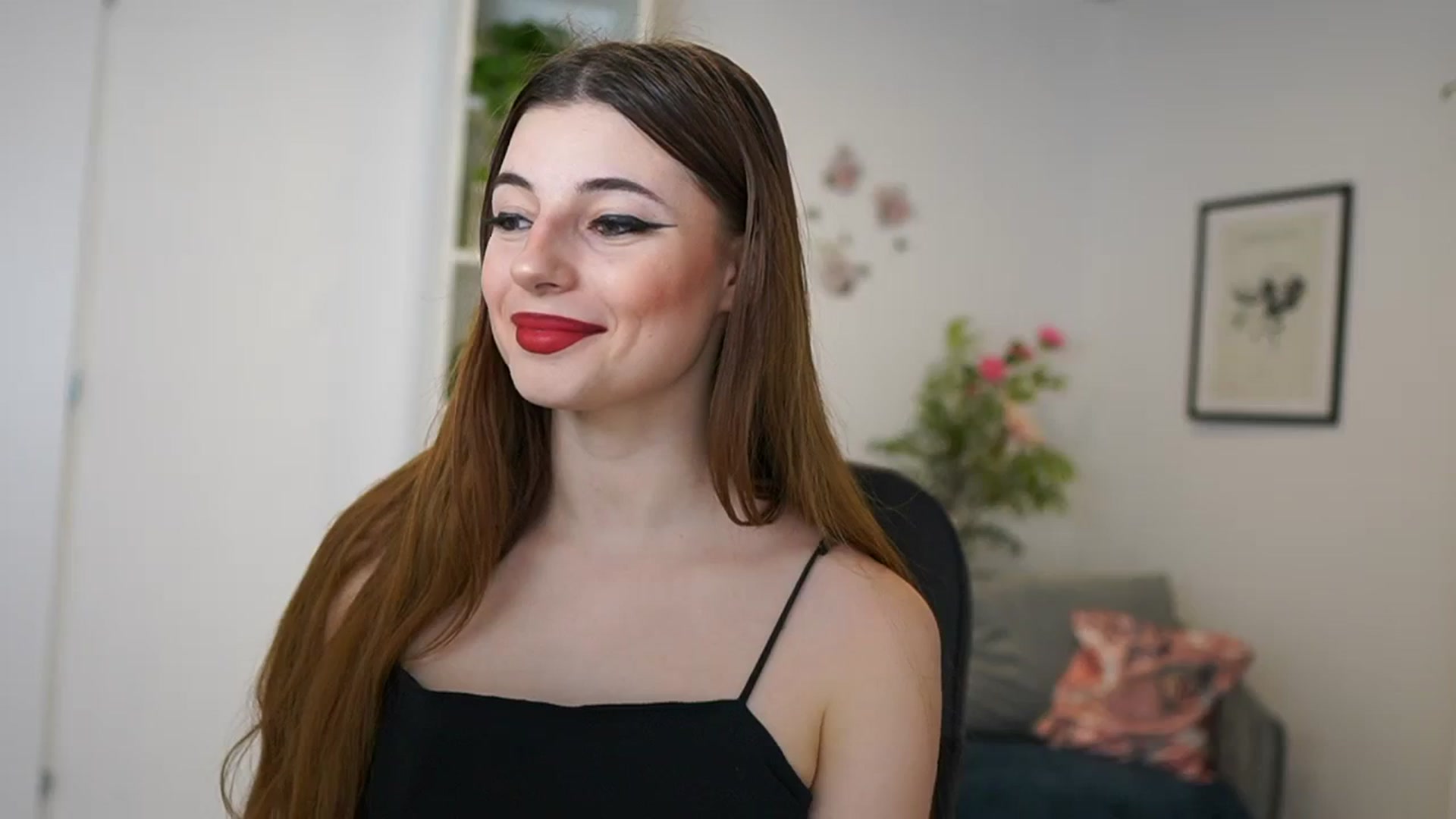 Gallery image thumbnail from Mary__Janee__'s myfreecams stream on, 02/25/2024, 19:55 image 11 of 20
