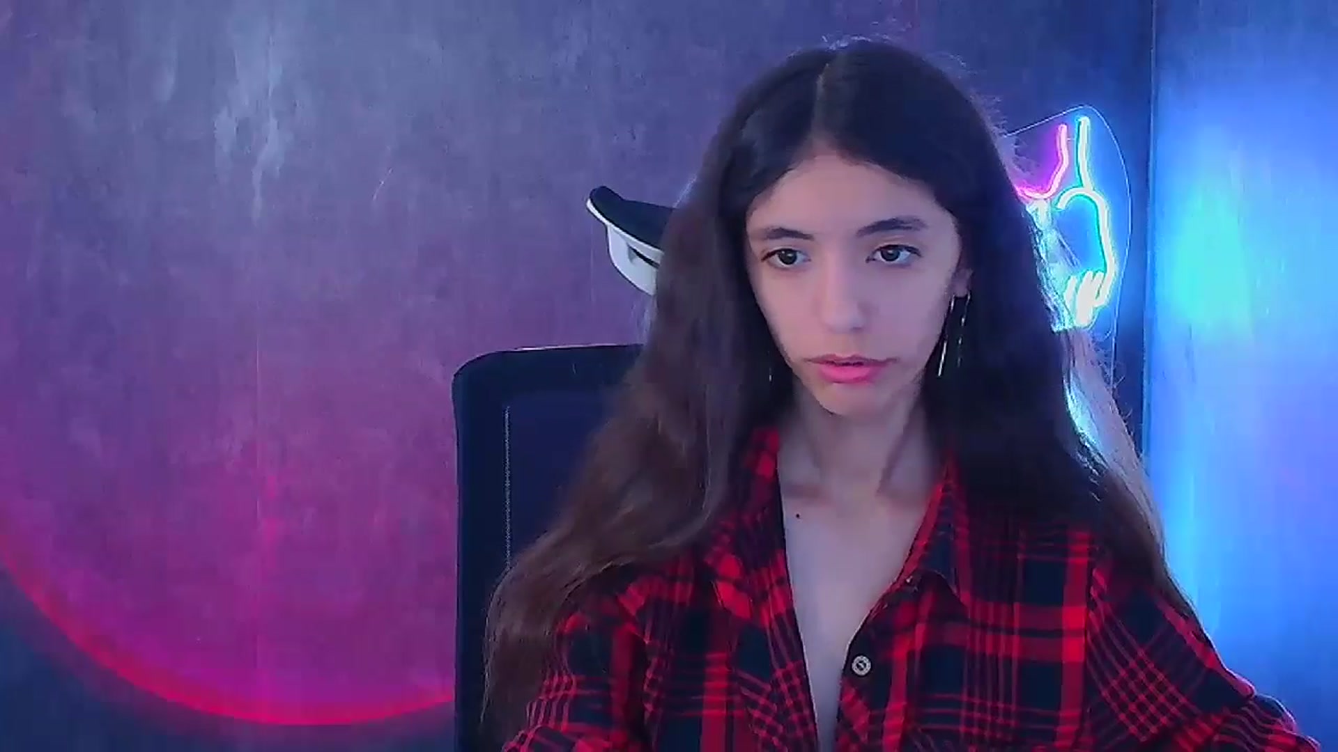 Gallery image thumbnail from Mary_lo01's myfreecams stream on, 09/13/2024, 22:21 image 10 of 20